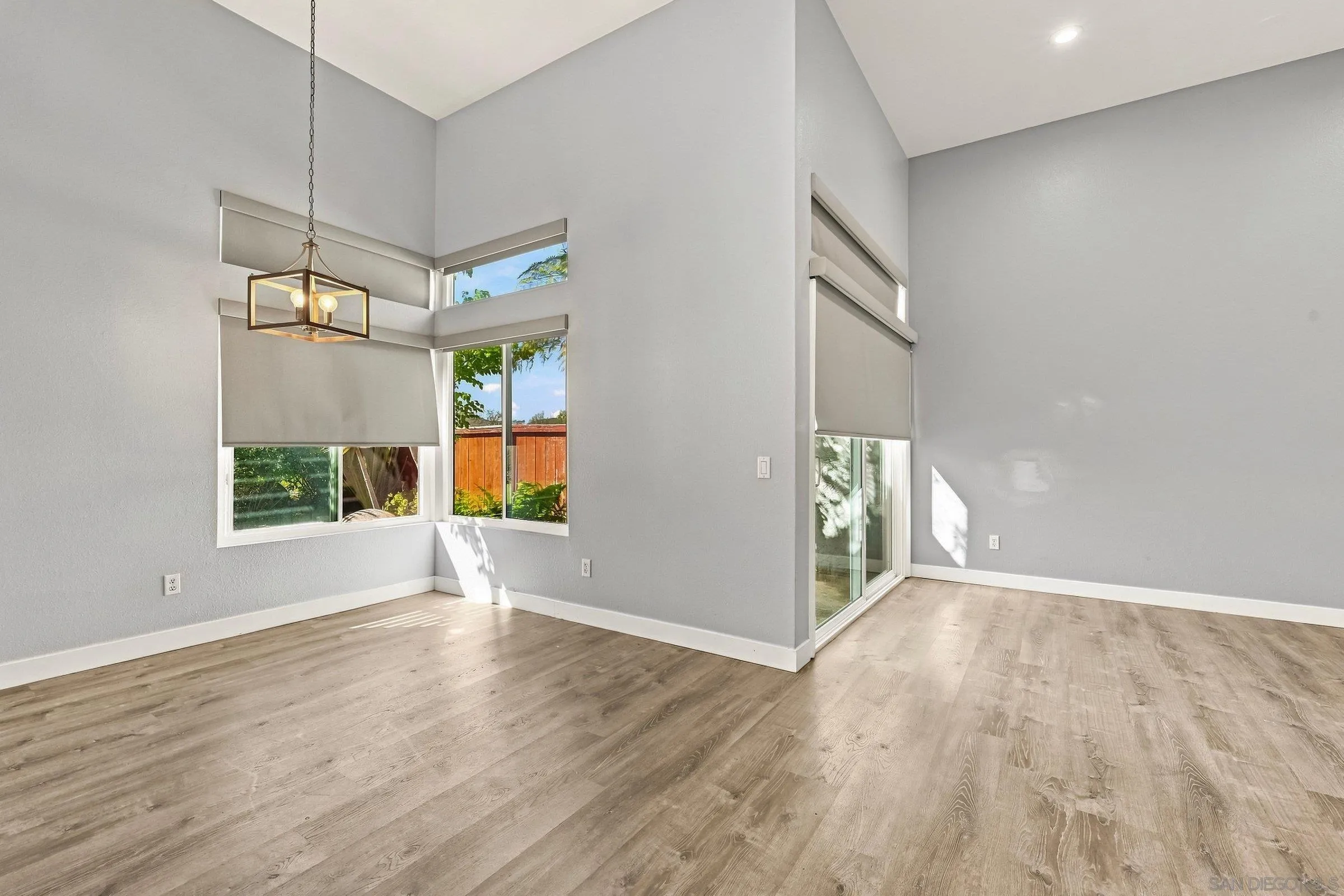 https://cdn.realtyfeed.com/cdn/127/260021582/1f11d511210c8b0ed34066b3c212bae1.webp
