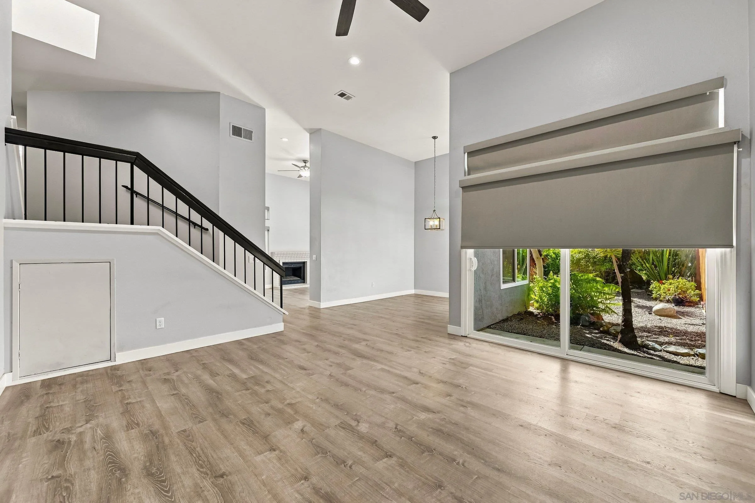 https://cdn.realtyfeed.com/cdn/127/260021582/288201a45ec53c47e2d7754b4d28a8d3.webp
