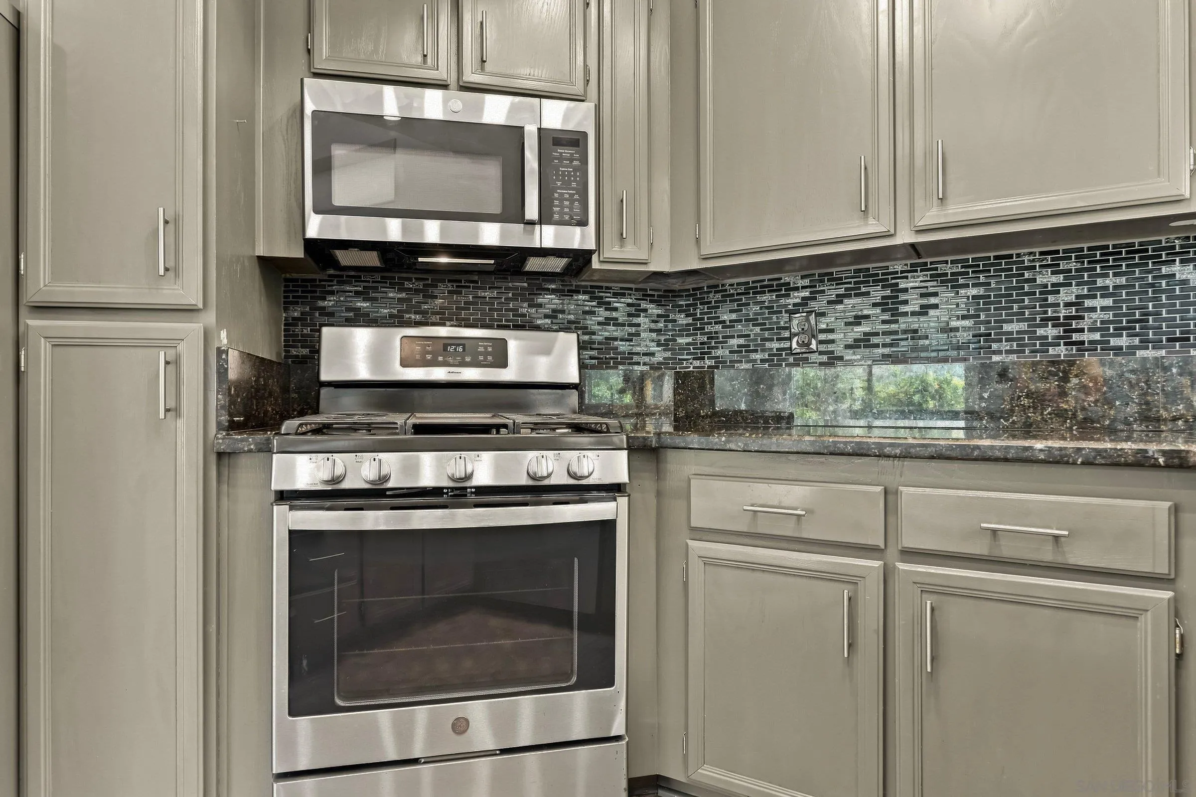 https://cdn.realtyfeed.com/cdn/127/260021582/9440dfd2666617cbf34d99ae109f23fd.webp