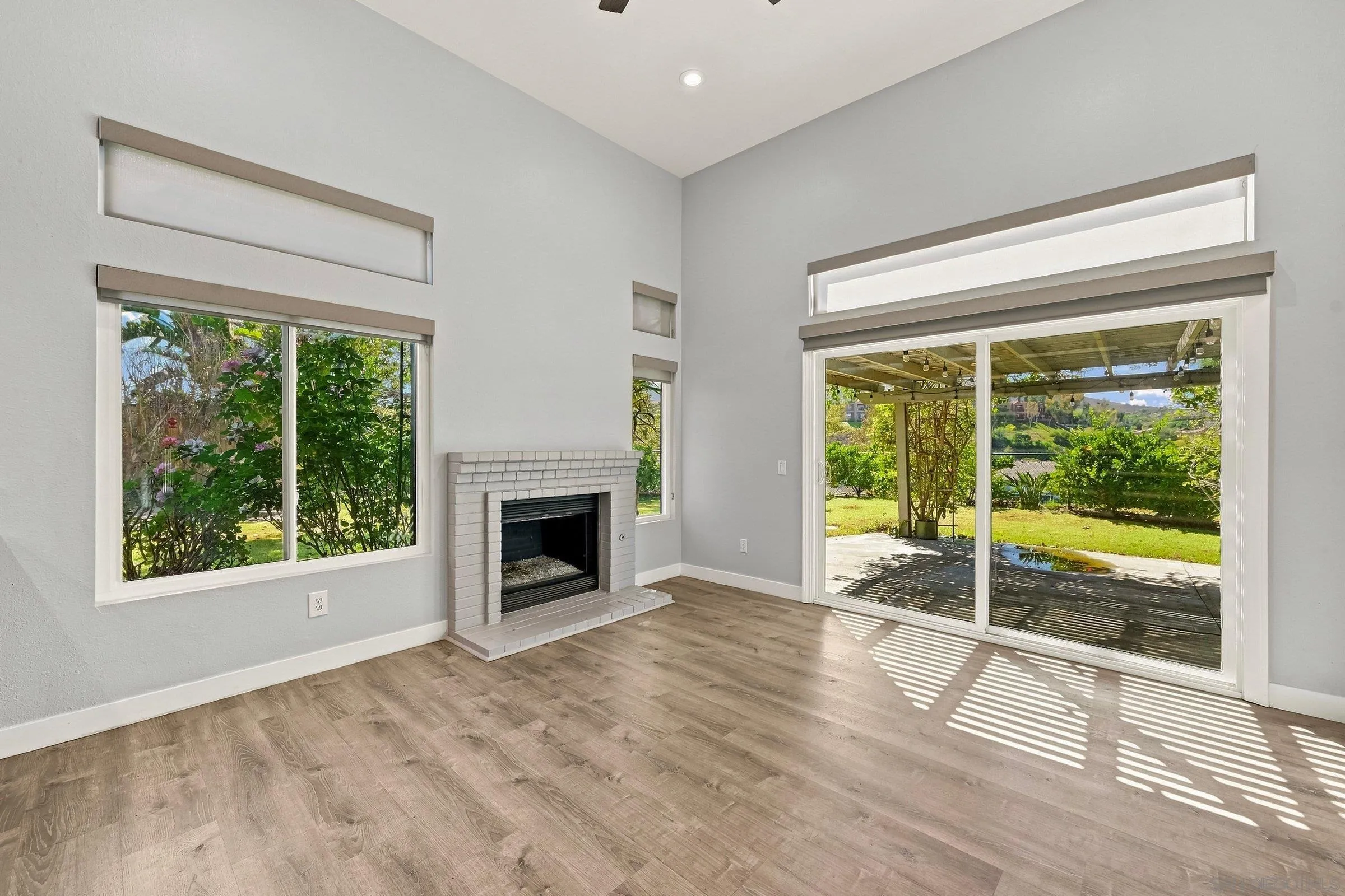 https://cdn.realtyfeed.com/cdn/127/260021582/bc164dd9ed7513aac19d802e3bd51a85.webp