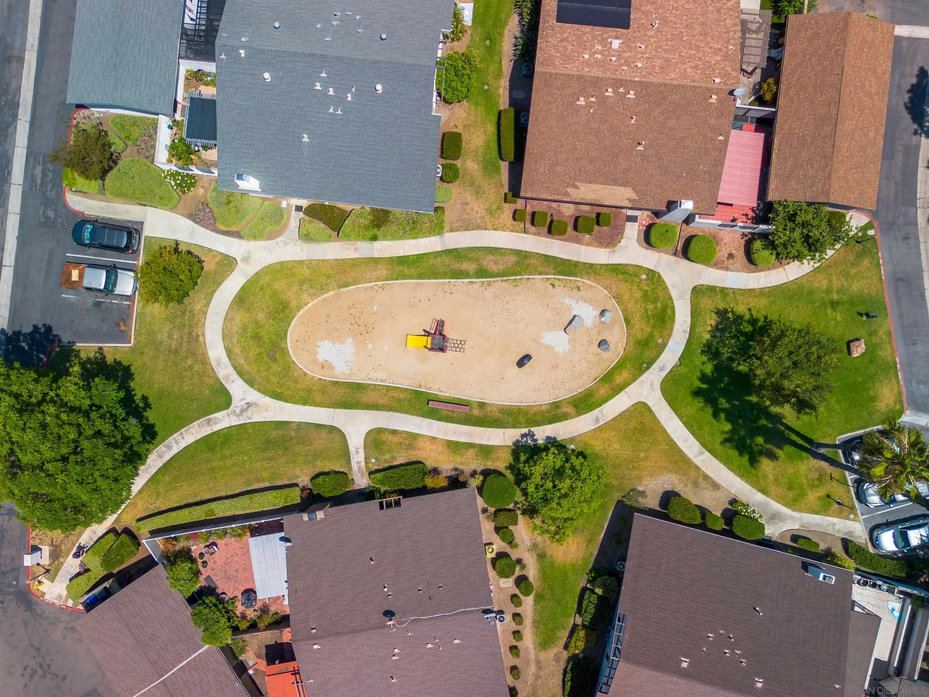 https://cdn.realtyfeed.com/cdn/127/260021584/06fa109a030e448fc14cccfd571b583e.webp