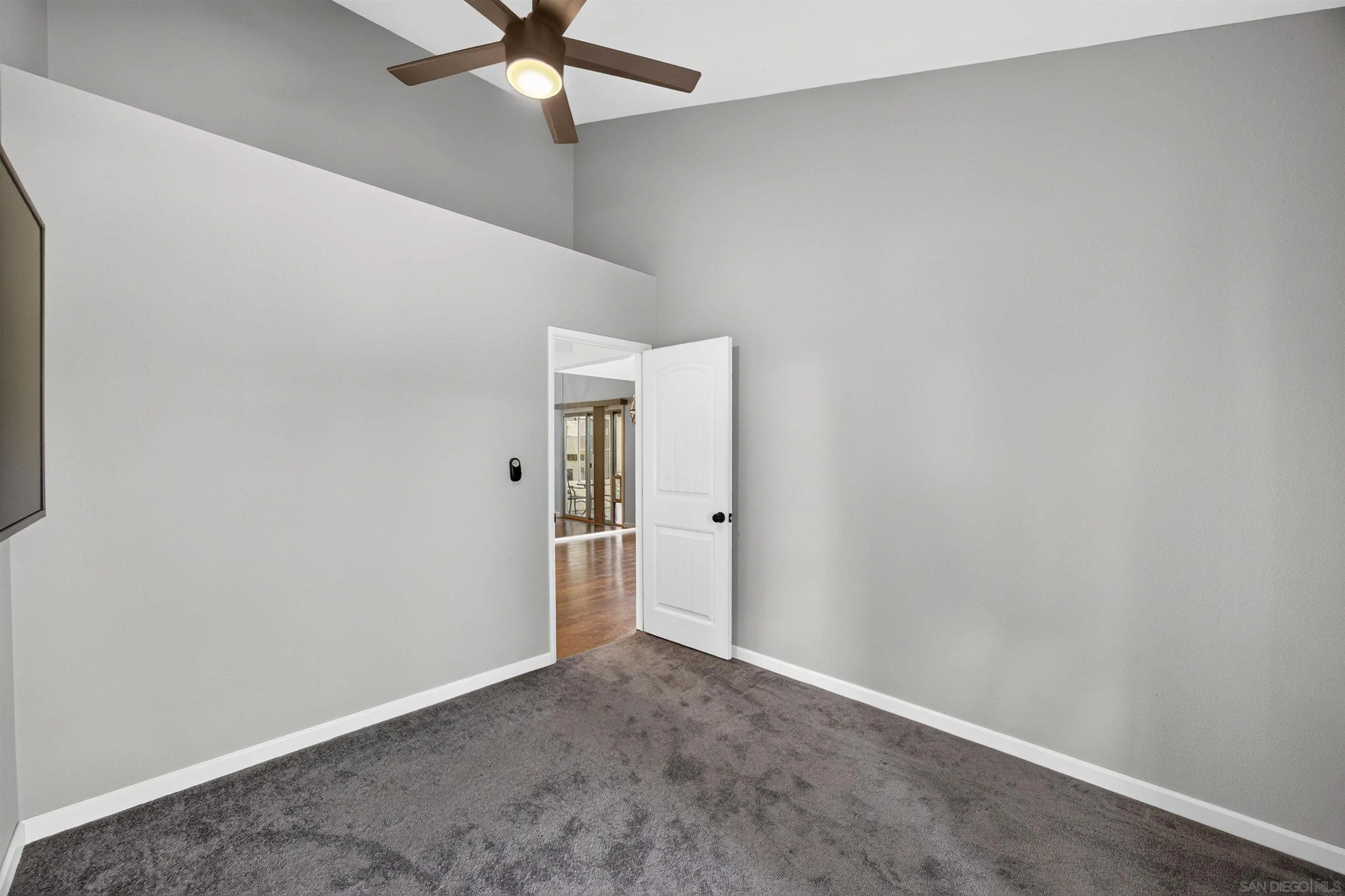 https://cdn.realtyfeed.com/cdn/127/260021584/1506dc4b860e7d92eae325e4734a7e6e.webp