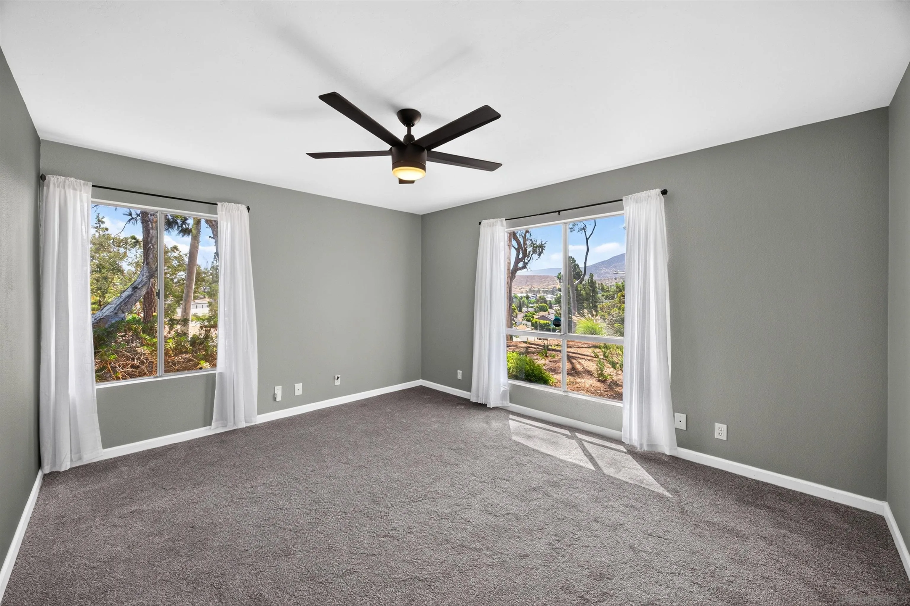 https://cdn.realtyfeed.com/cdn/127/260021584/6d0b3c43d36ed2f9514d52e1a6036d77.webp