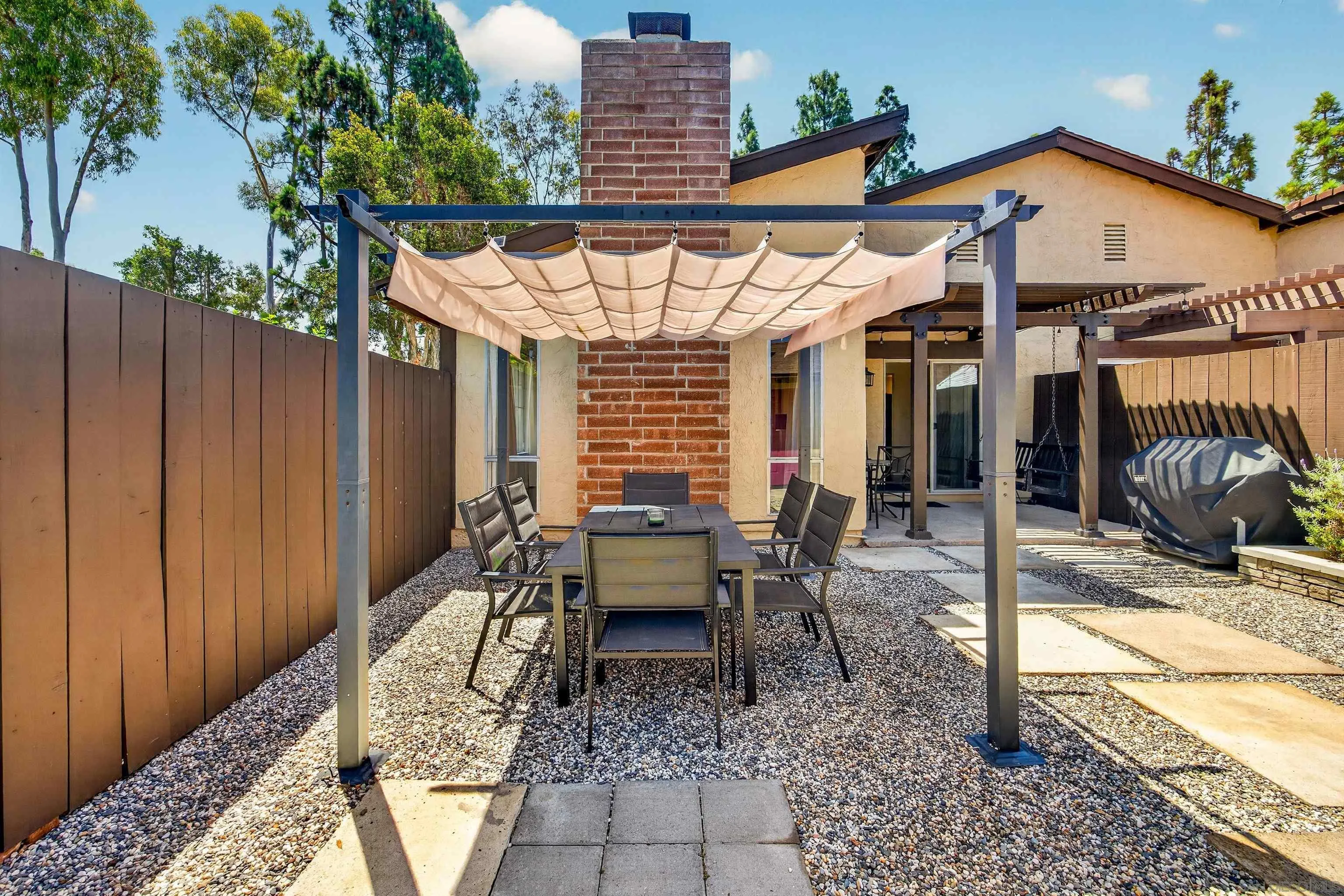 https://cdn.realtyfeed.com/cdn/127/260021584/6f87f718f1a92af71f97bd52787f8c39.webp