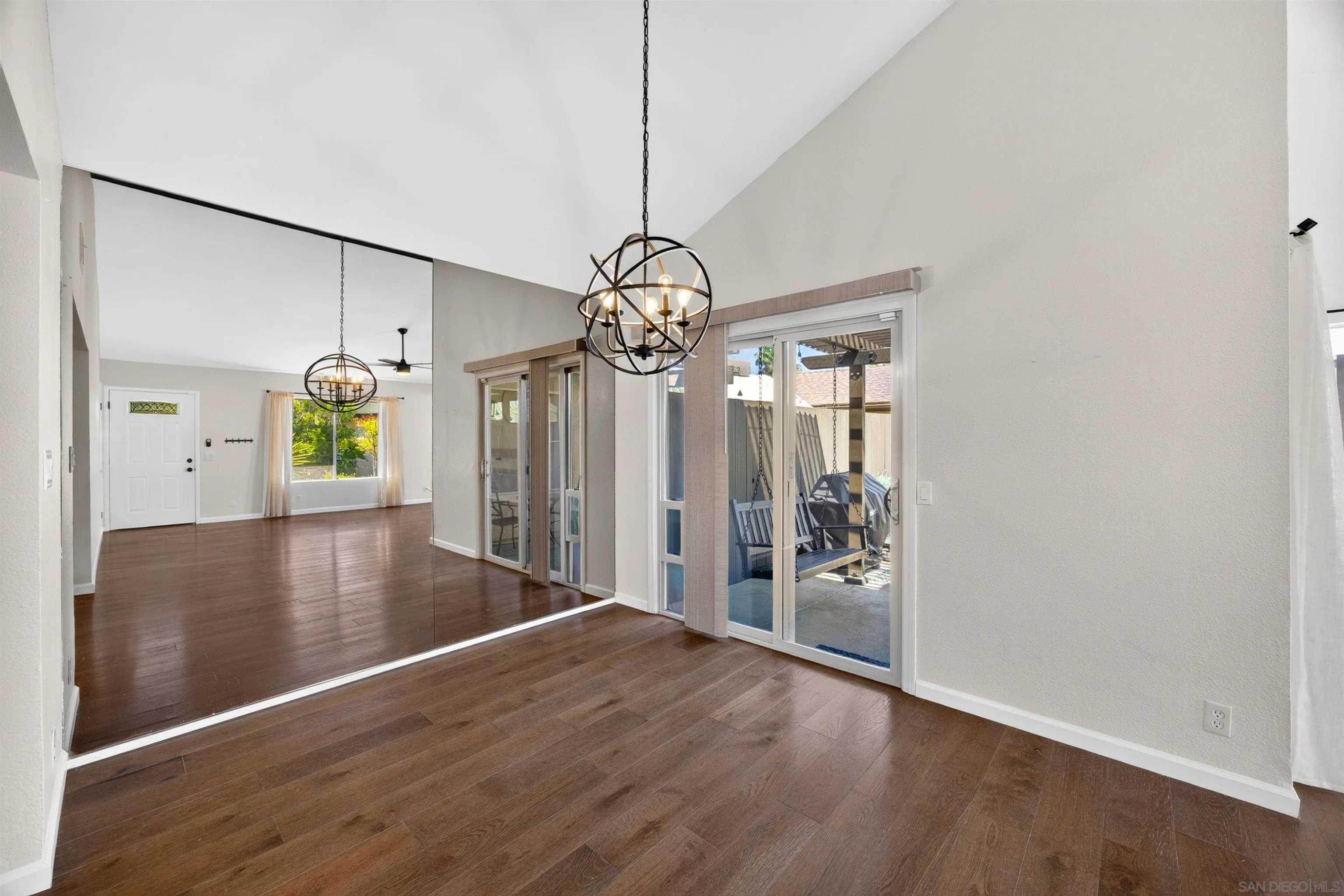 https://cdn.realtyfeed.com/cdn/127/260021584/7221cfc7c3aaa15ca8d4a211eacb8ffb.webp