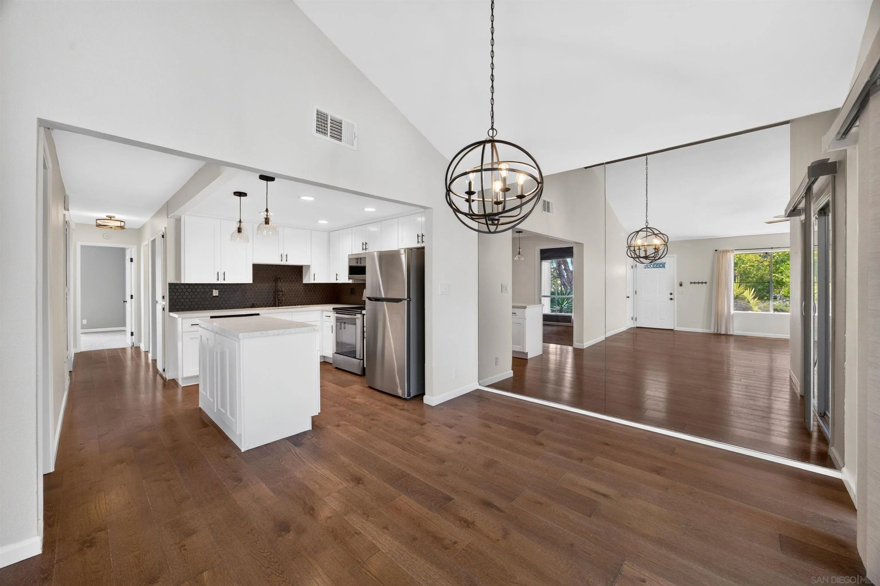 https://cdn.realtyfeed.com/cdn/127/260021584/91c929385cdfed375422b17c3e0d53fc.webp