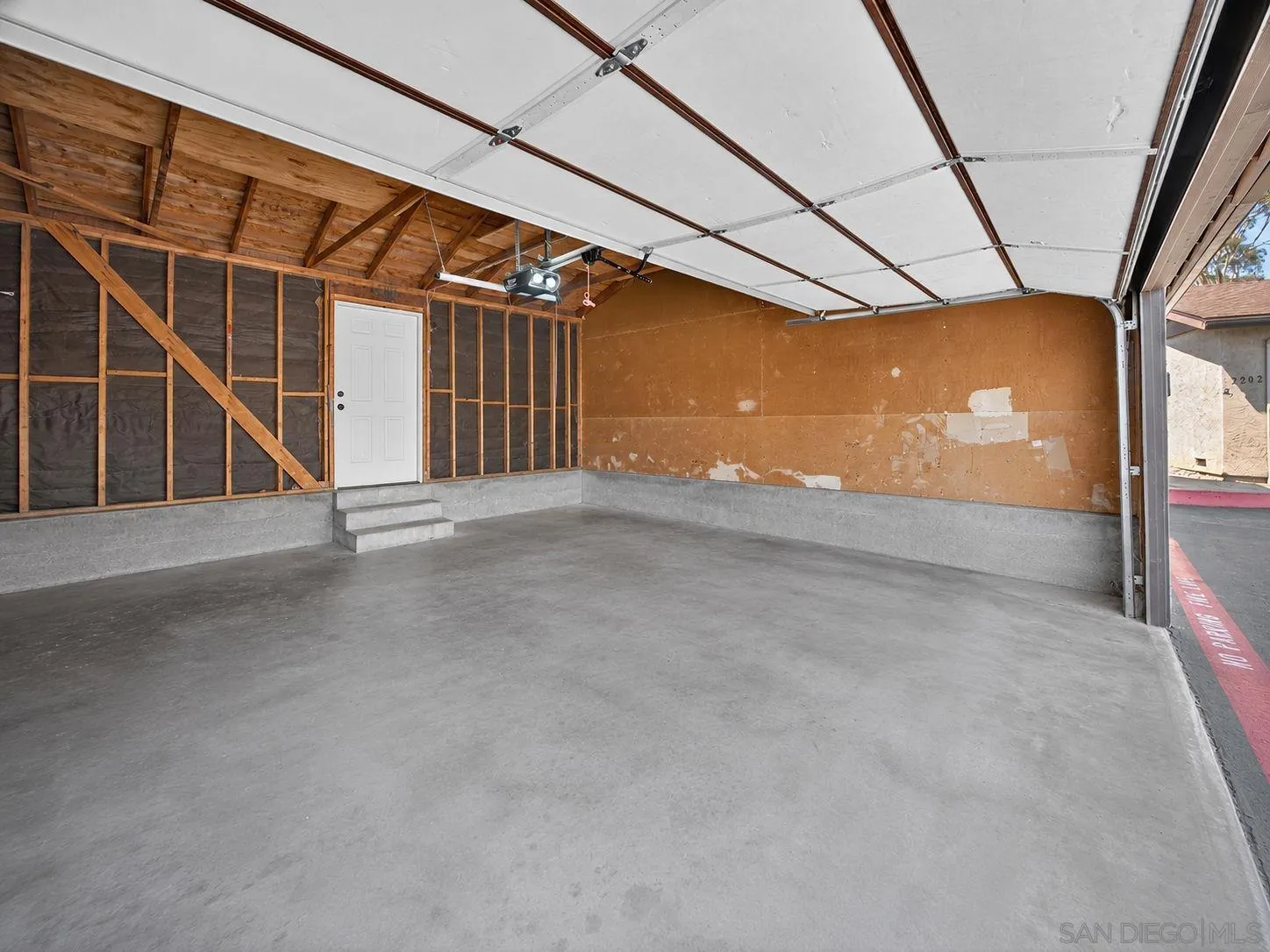 https://cdn.realtyfeed.com/cdn/127/260021584/c2bae1a1c928561d7527c0a05df11fbf.webp
