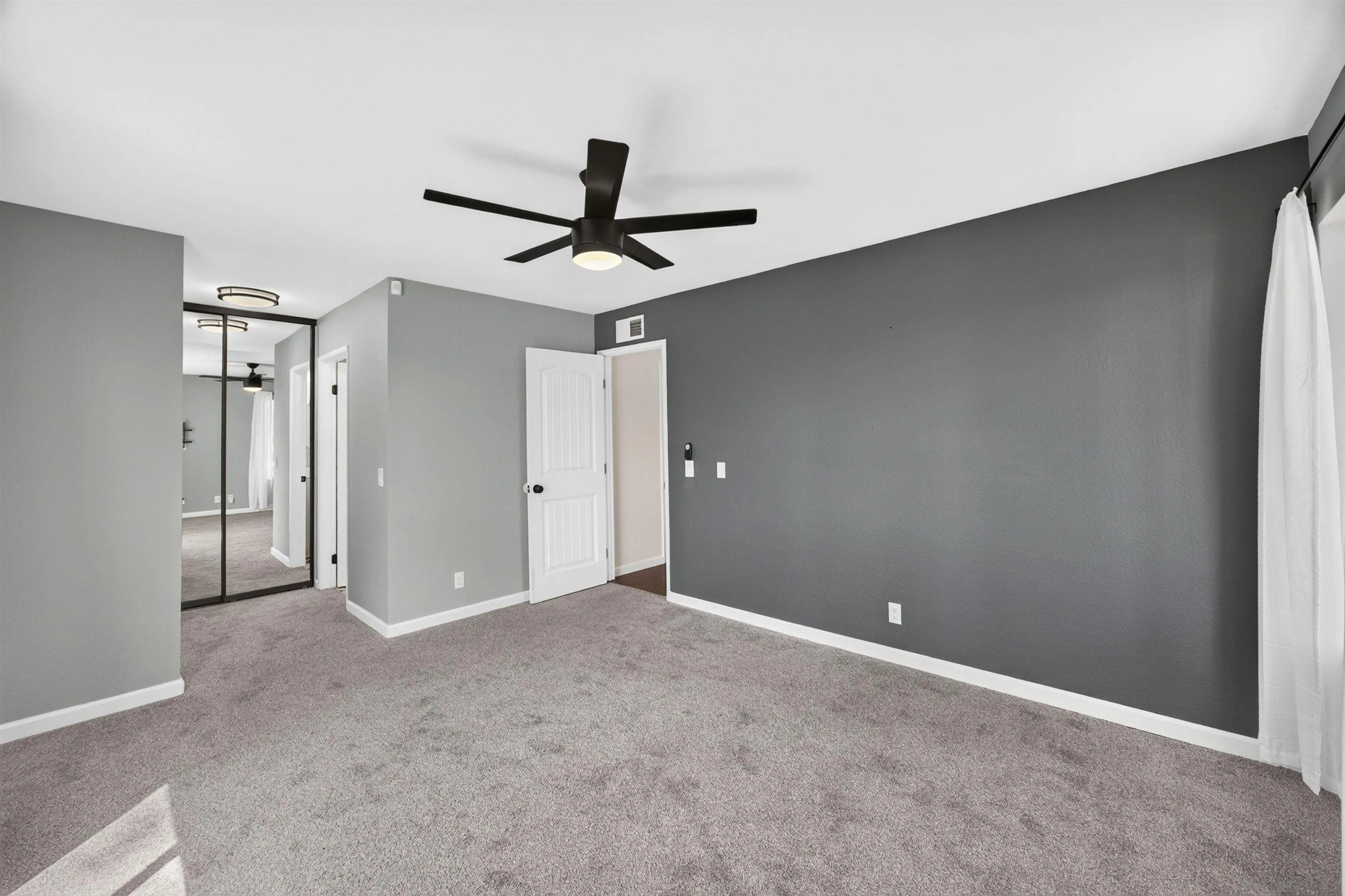 https://cdn.realtyfeed.com/cdn/127/260021584/dc0262b37141ffbe96bf3dbf34b9931a.webp