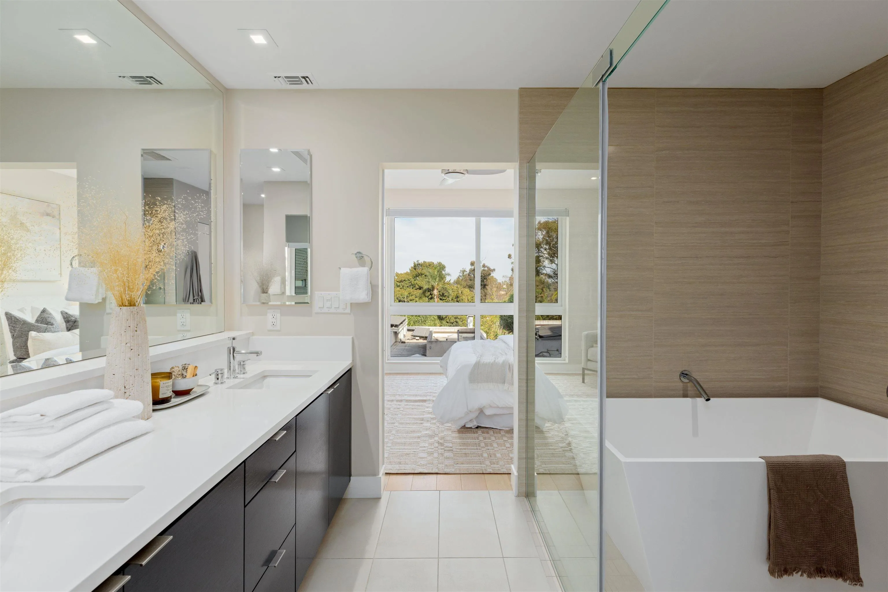 https://cdn.realtyfeed.com/cdn/127/260021594/535f9179713b632ba325ded6f1782b22.webp