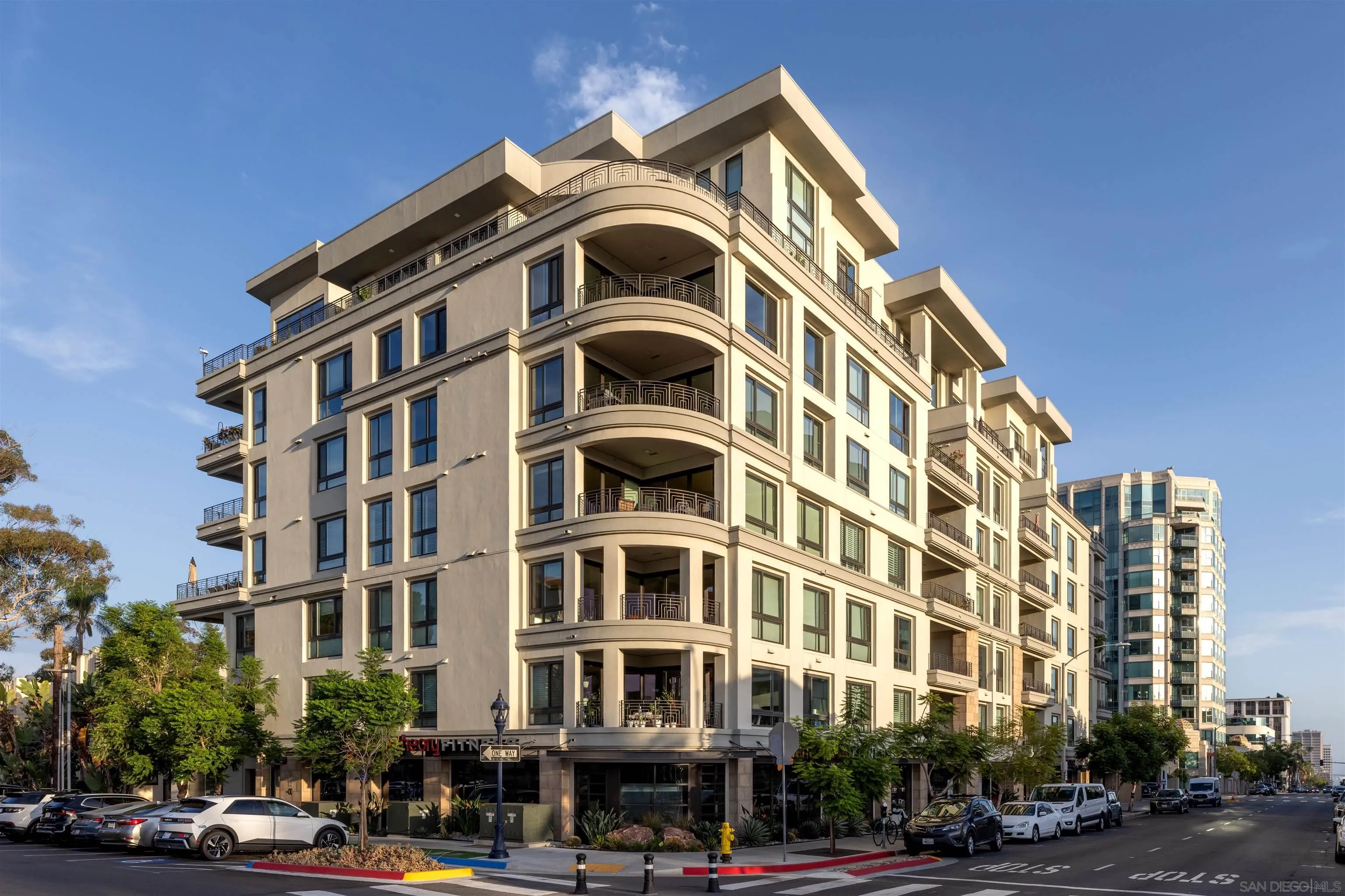 https://cdn.realtyfeed.com/cdn/127/260021594/9e382f4882ff9270106d1c0e59eaad7d.webp