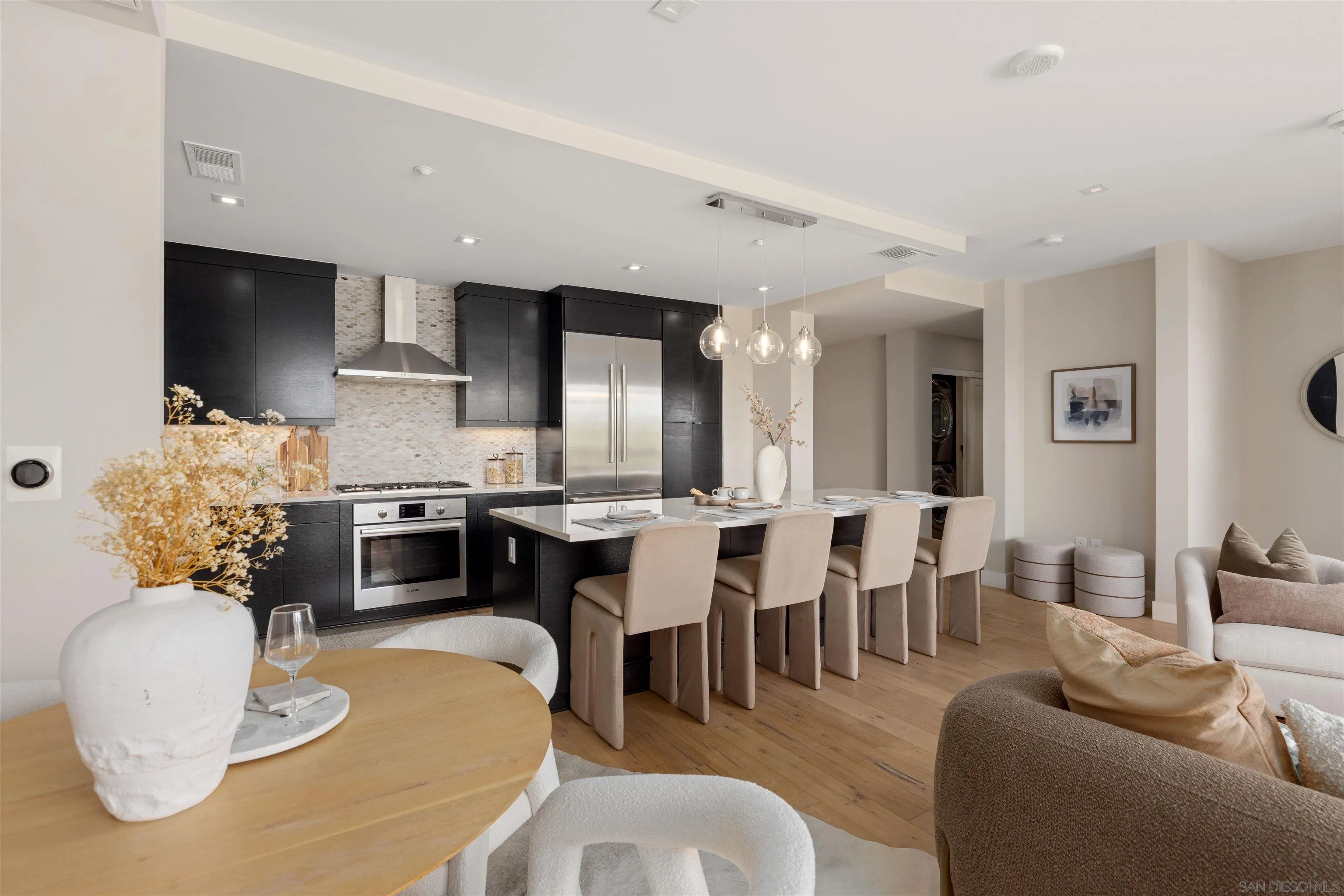 https://cdn.realtyfeed.com/cdn/127/260021594/a120f4a025e6d6955eb79b64d4b48d3a.webp