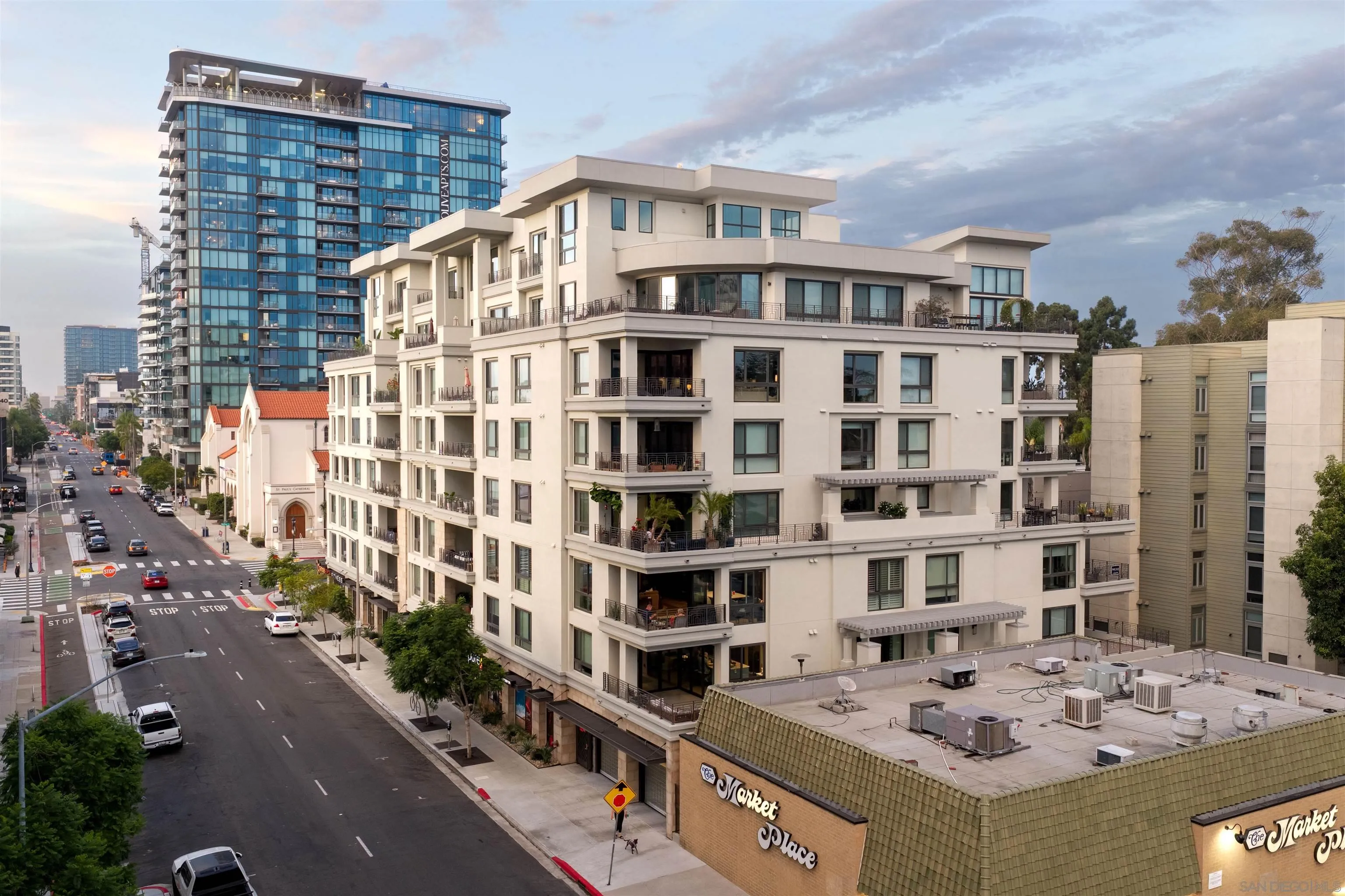 https://cdn.realtyfeed.com/cdn/127/260021594/d1c6543d820e079f60eb3468a750a7dc.webp