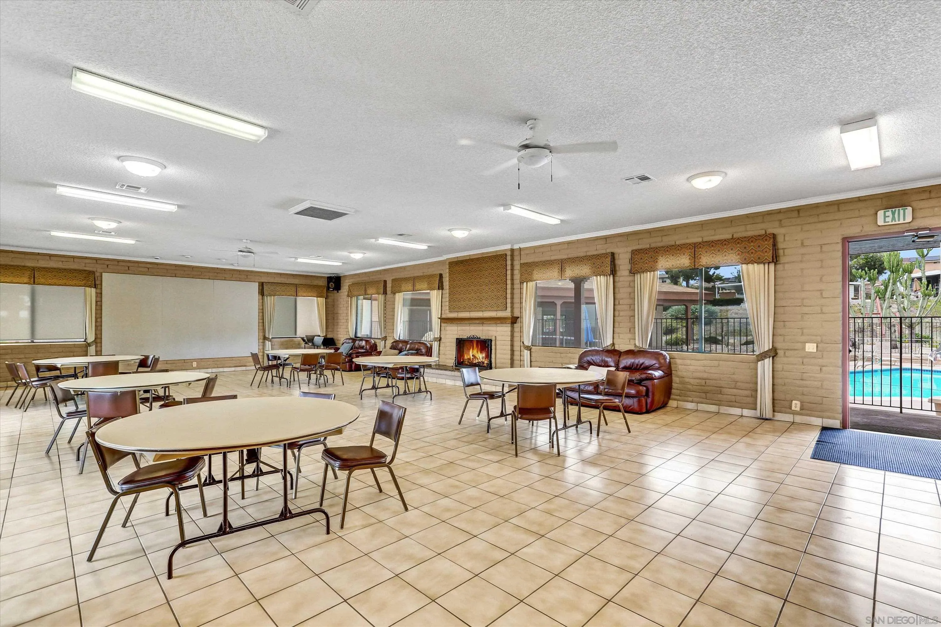 https://cdn.realtyfeed.com/cdn/127/260021595/863d55222ca4e630d97a0c0307f935ba.webp
