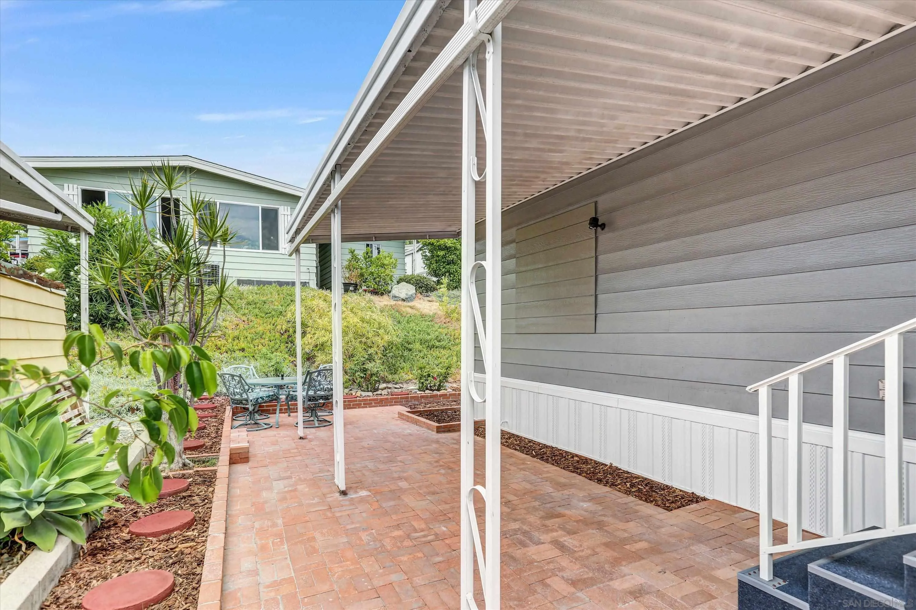 https://cdn.realtyfeed.com/cdn/127/260021595/8bef89a8b2fd2fd1fe3c1648a50da18c.webp