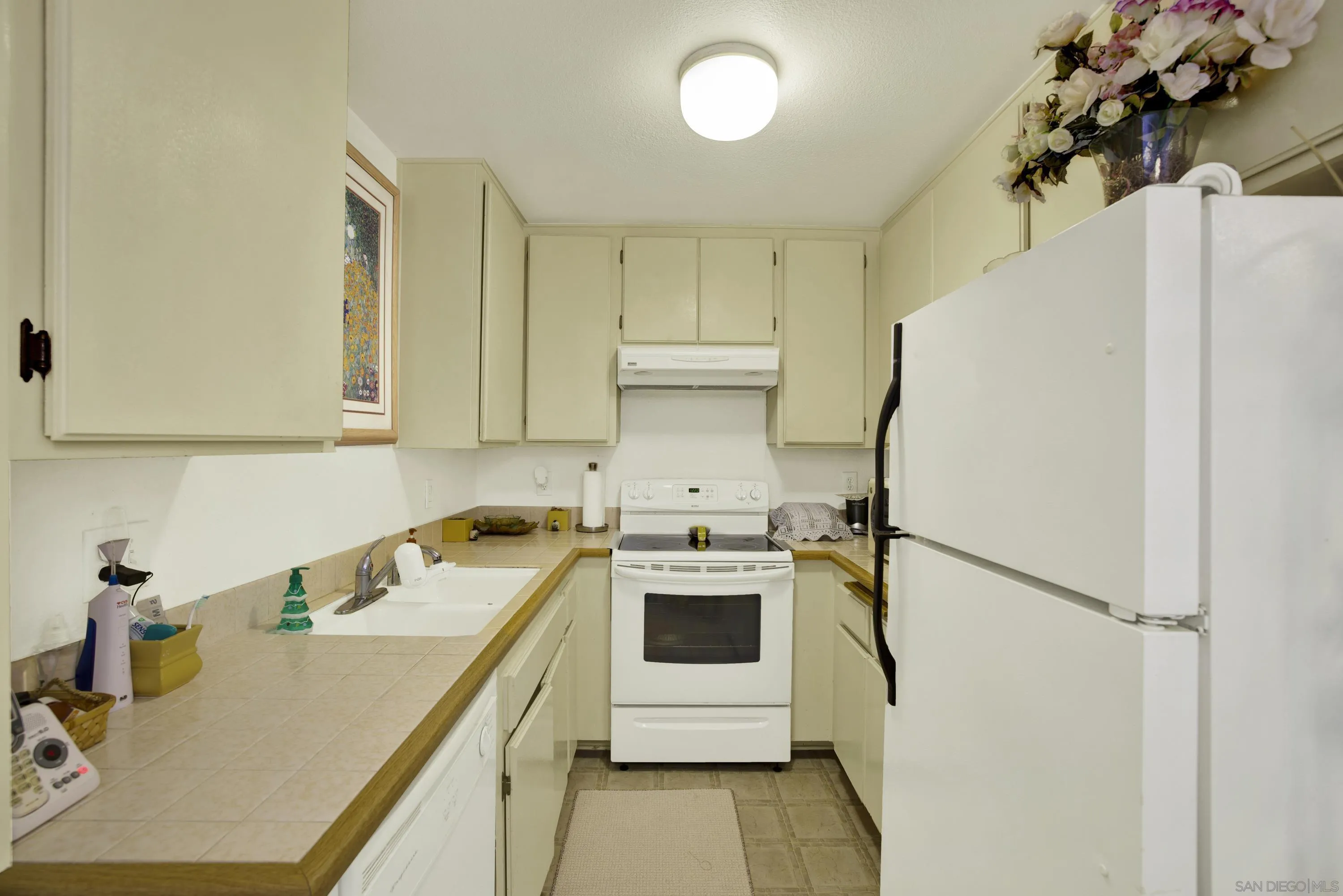 https://cdn.realtyfeed.com/cdn/127/260021600/07eac59aa228b4531d87002f892df5d6.webp