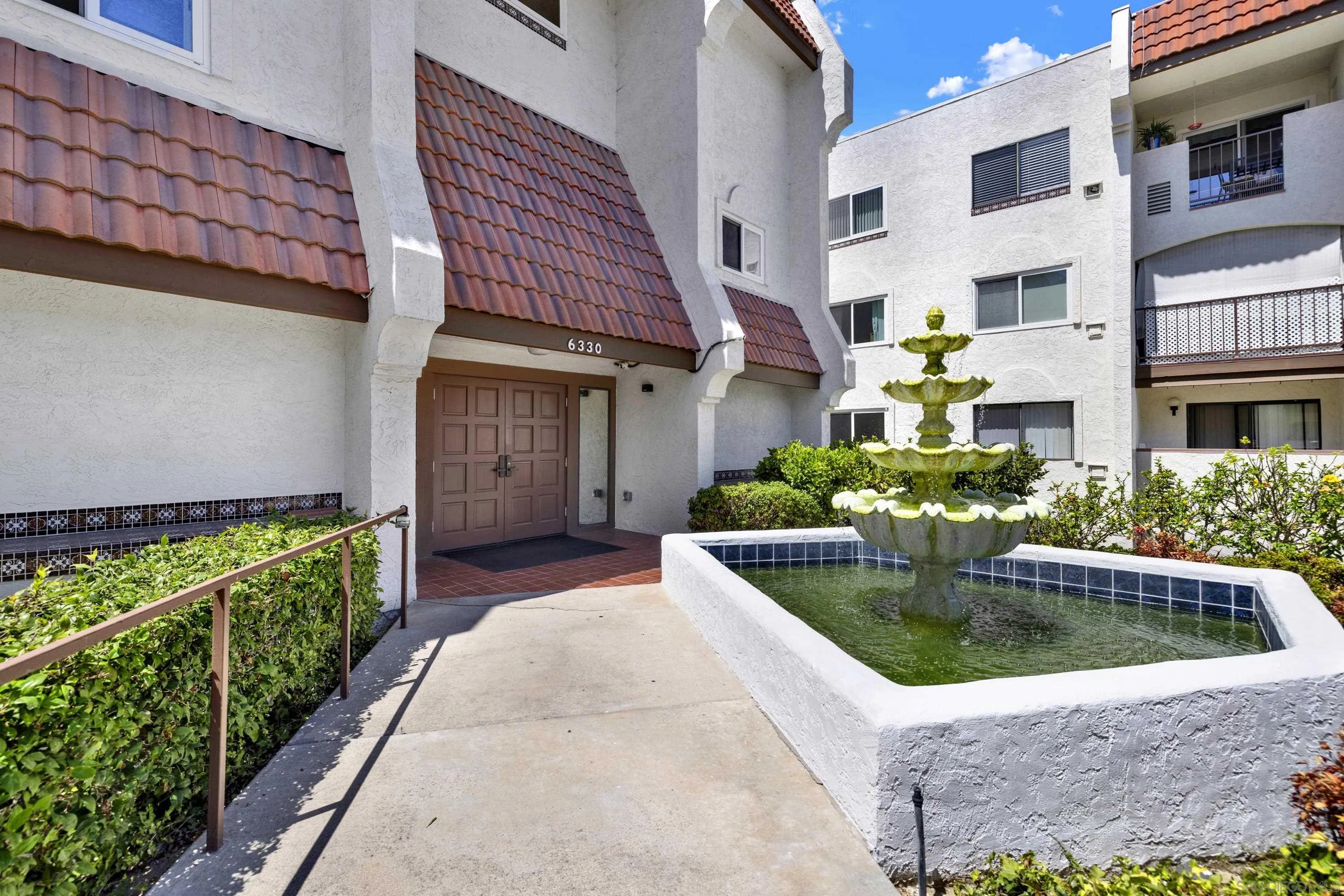 https://cdn.realtyfeed.com/cdn/127/260021600/c2086f3c0f0c6ebd13e3cdfbb4044d95.webp