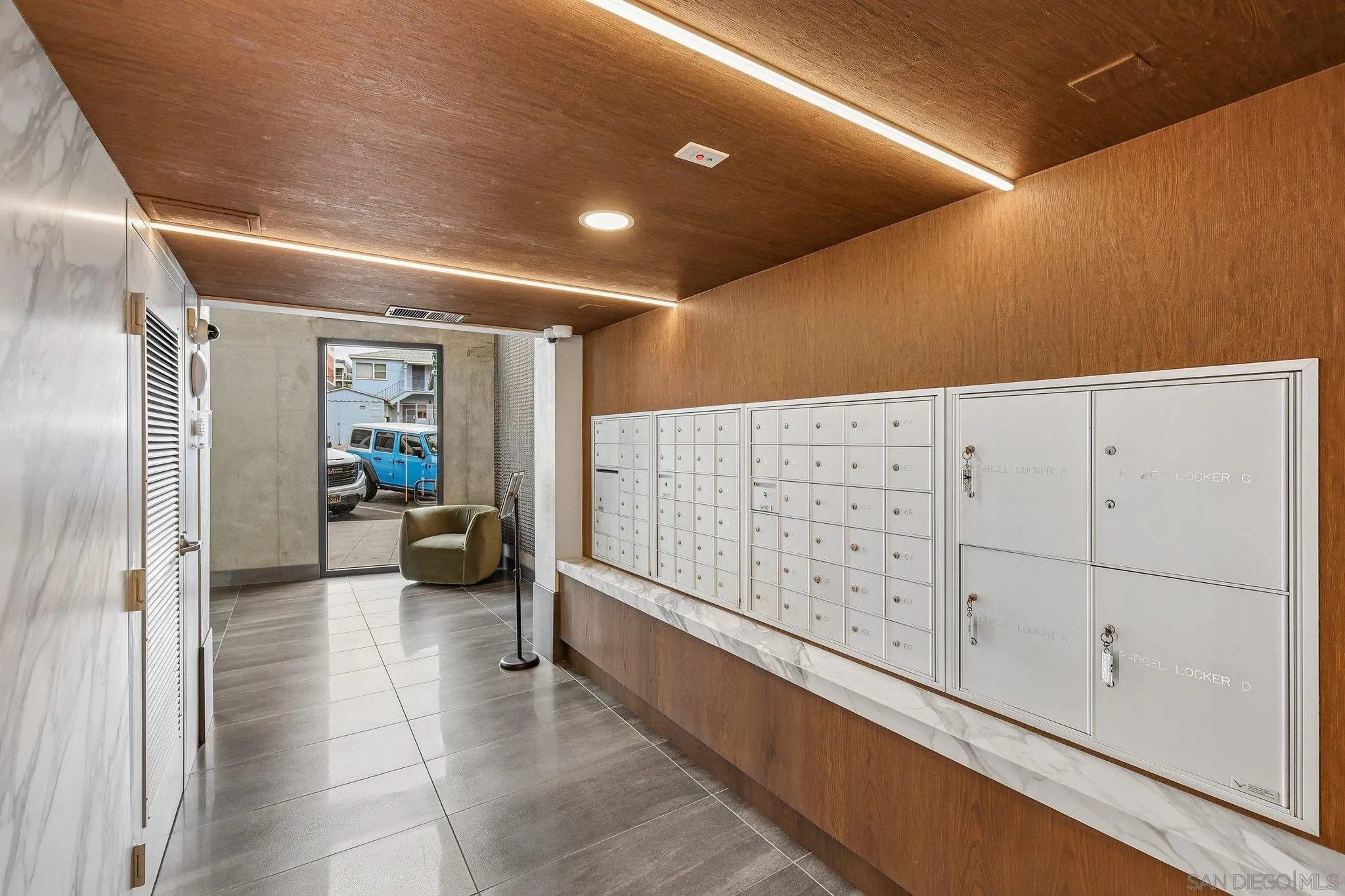 https://cdn.realtyfeed.com/cdn/127/260021601/02e4fb8bee13d699dcb83df6aed75697.webp
