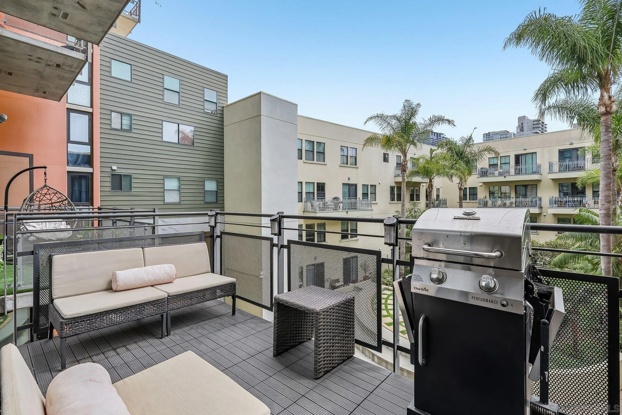 https://cdn.realtyfeed.com/cdn/127/260021601/1429313e16a56e1d8ef5dc2982b29c69.webp