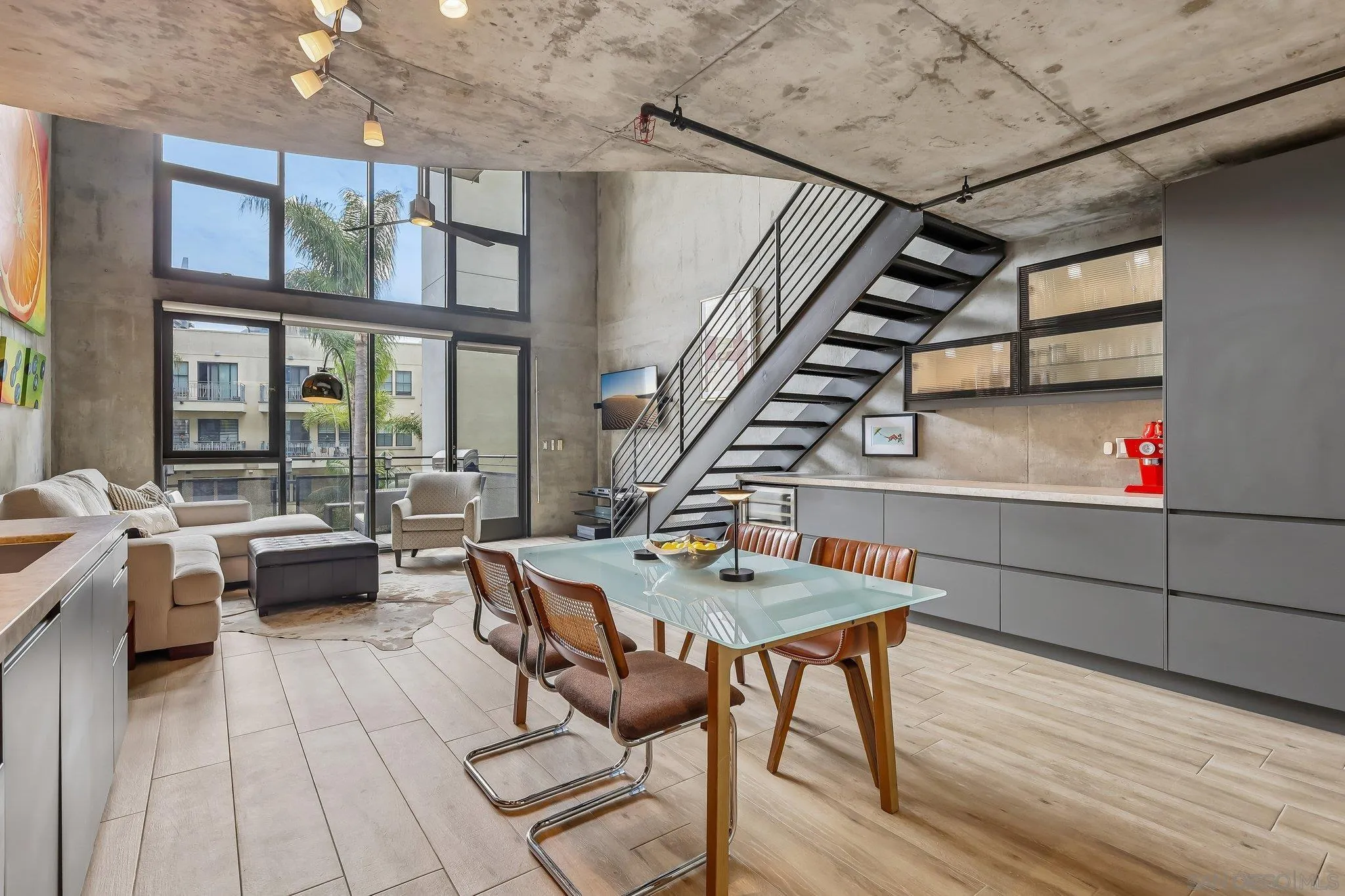 https://cdn.realtyfeed.com/cdn/127/260021601/534095de828e7793ba03b6ab691d8496.webp