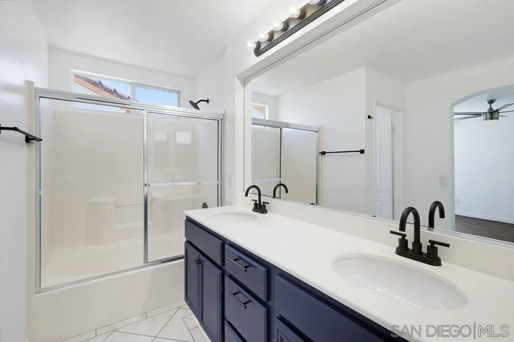 https://cdn.realtyfeed.com/cdn/127/260021602/21454833c0c6db135fb48982fa7ced44.webp
