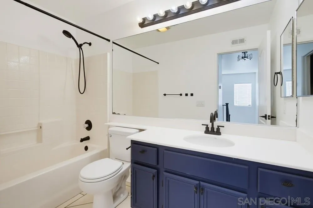 https://cdn.realtyfeed.com/cdn/127/260021602/becb20d73247339ccaeab0bfcc5eb4db.webp
