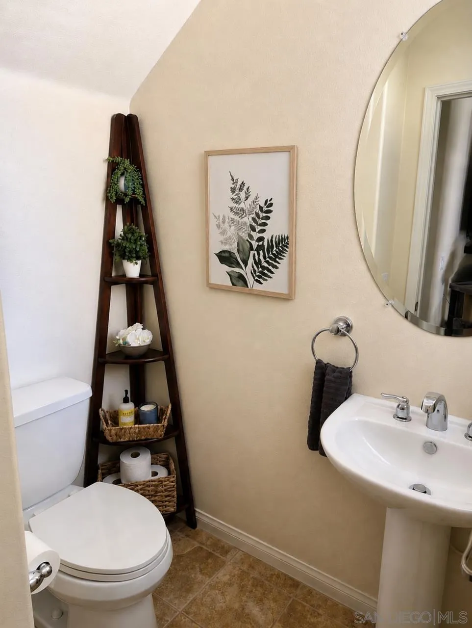 https://cdn.realtyfeed.com/cdn/127/260021604/2717993d2d32b40376dcc7c0d6bf943d.webp