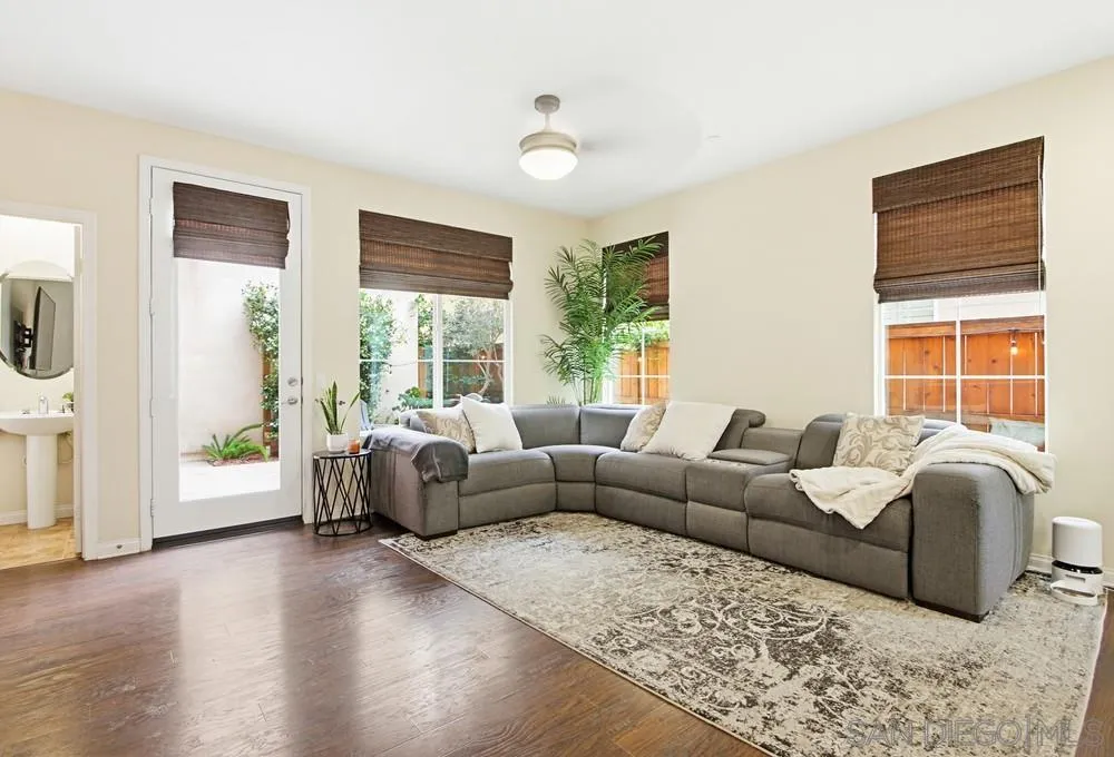 https://cdn.realtyfeed.com/cdn/127/260021604/fee42eb98301f5faacc6b4d39cd6f302.webp