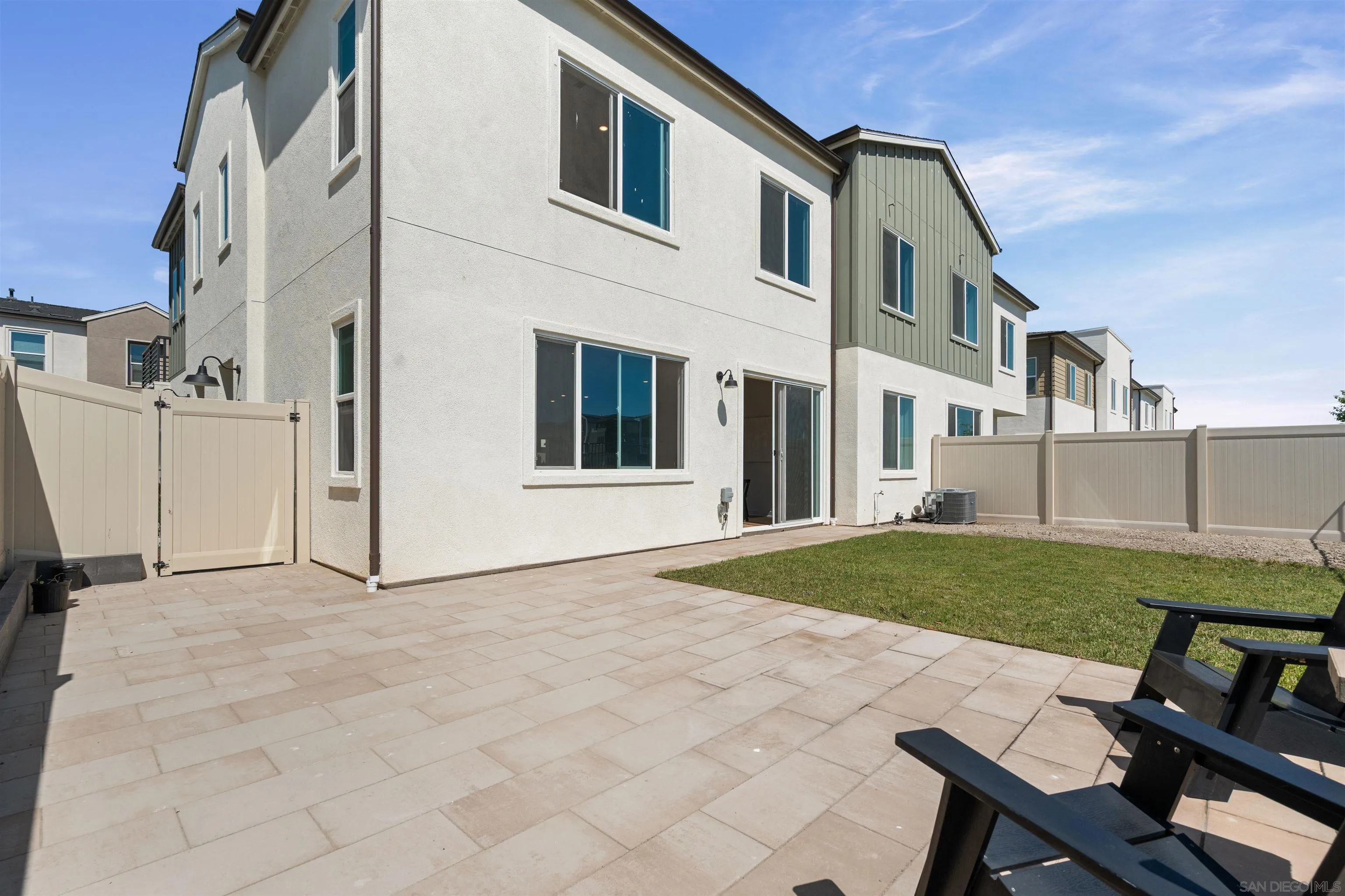 https://cdn.realtyfeed.com/cdn/127/260021607/96a4c2d522d645d8dd84ed95c4642aa1.webp