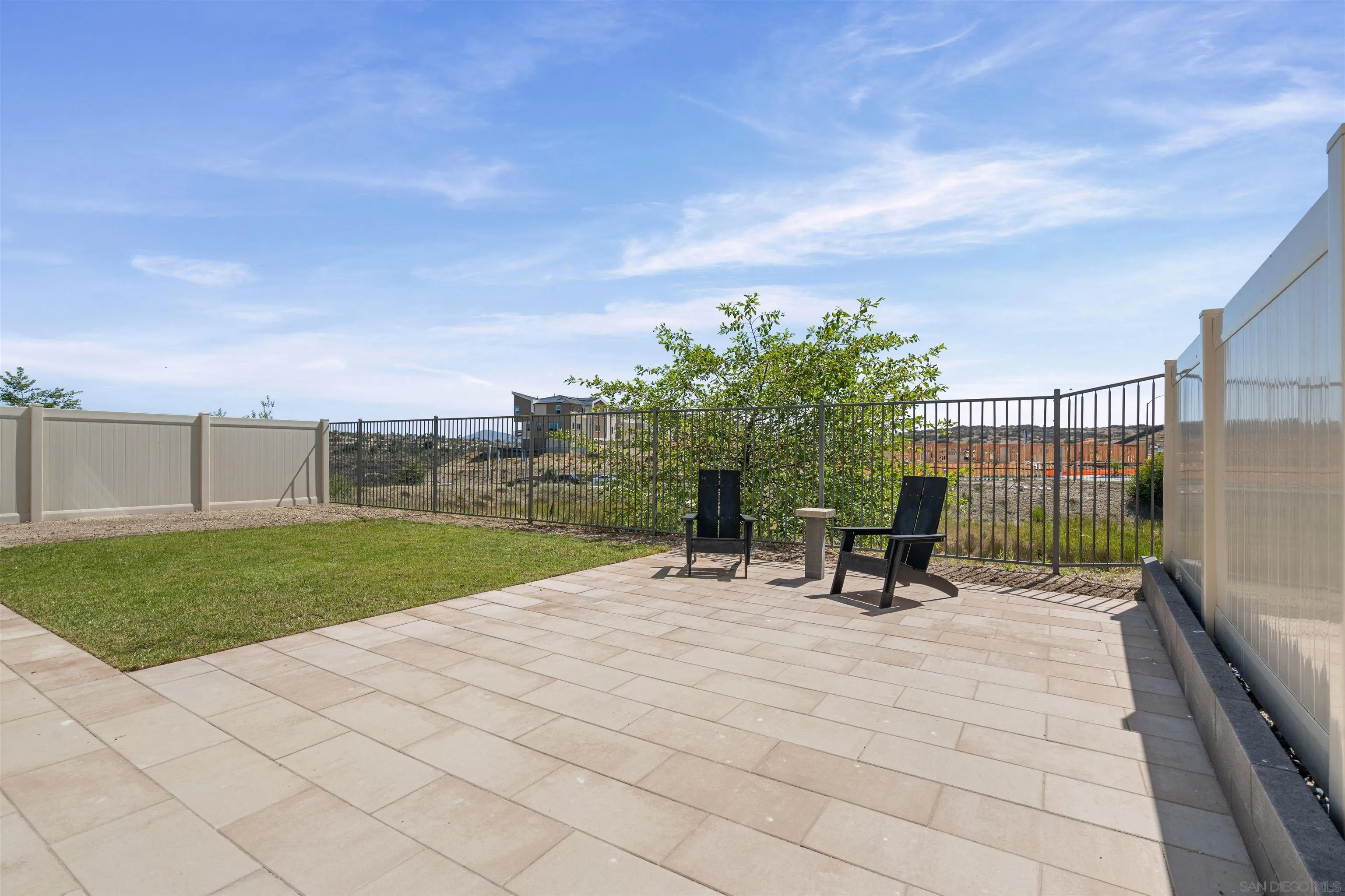 https://cdn.realtyfeed.com/cdn/127/260021607/b2e49ea9edbb45abebfe28a23ca368f3.webp