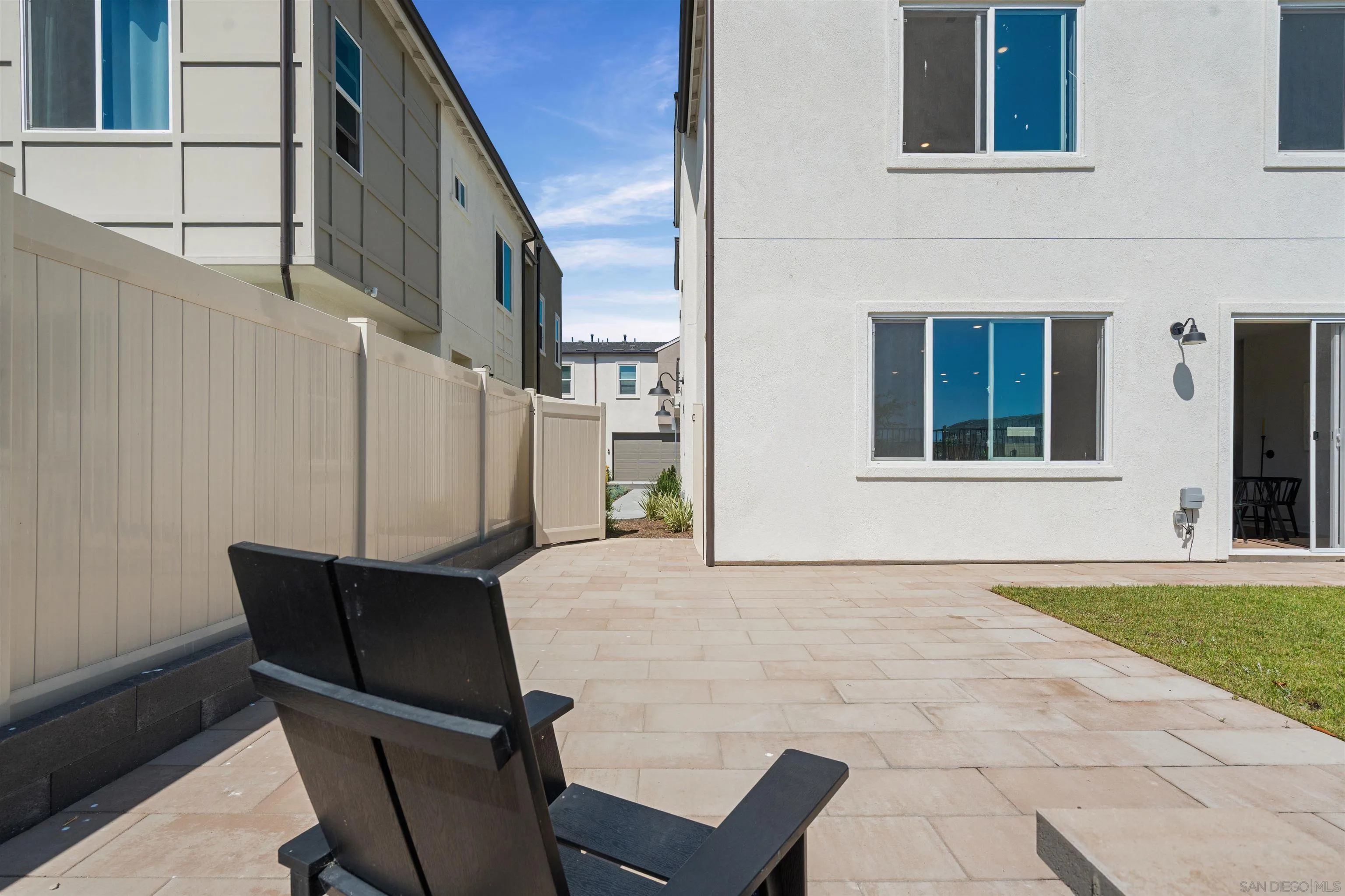 https://cdn.realtyfeed.com/cdn/127/260021607/f05b352f63f26a2d4843cde8b189f962.webp