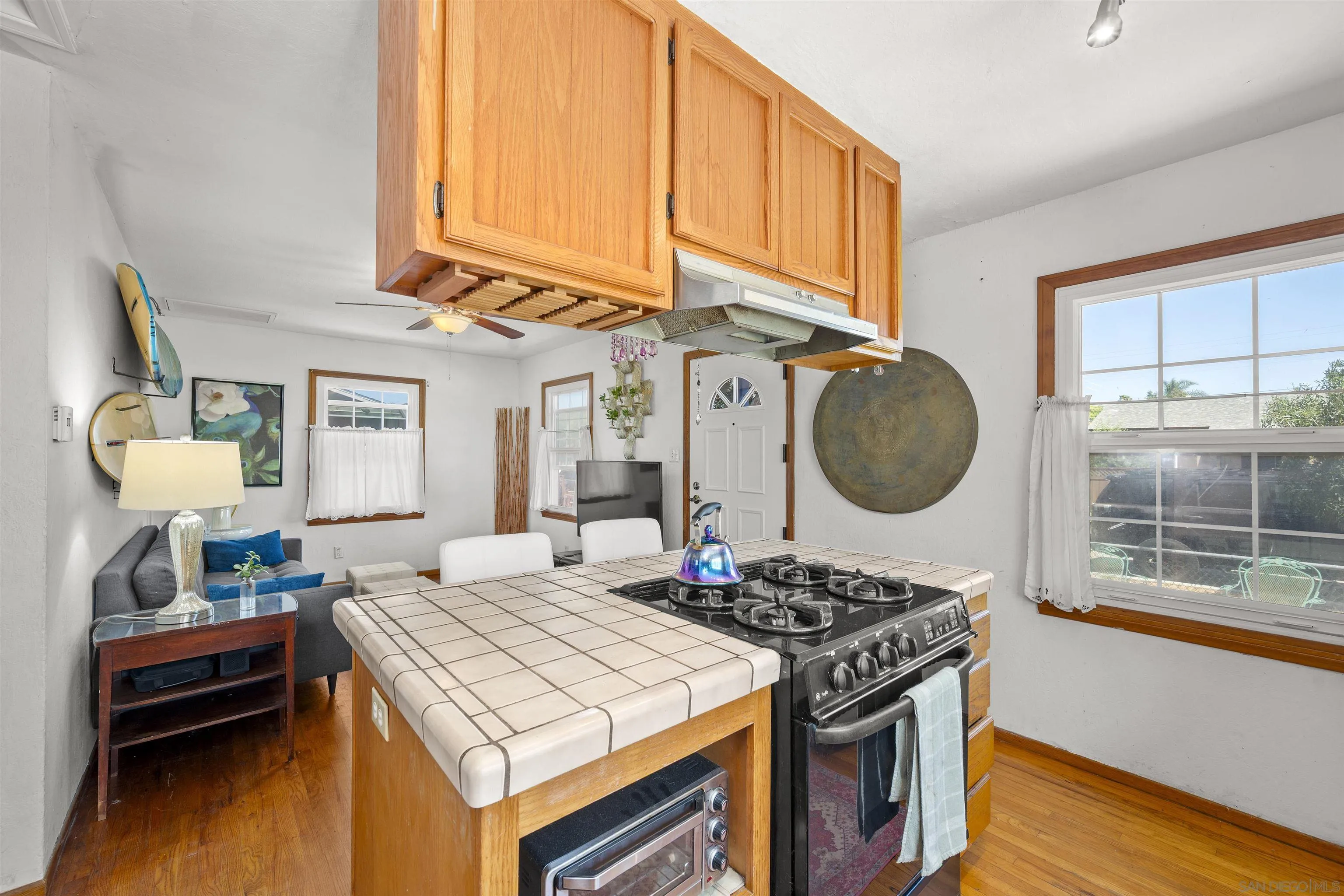 https://cdn.realtyfeed.com/cdn/127/260021611/41a0081f0c24ccba7cc66cd52e196717.webp