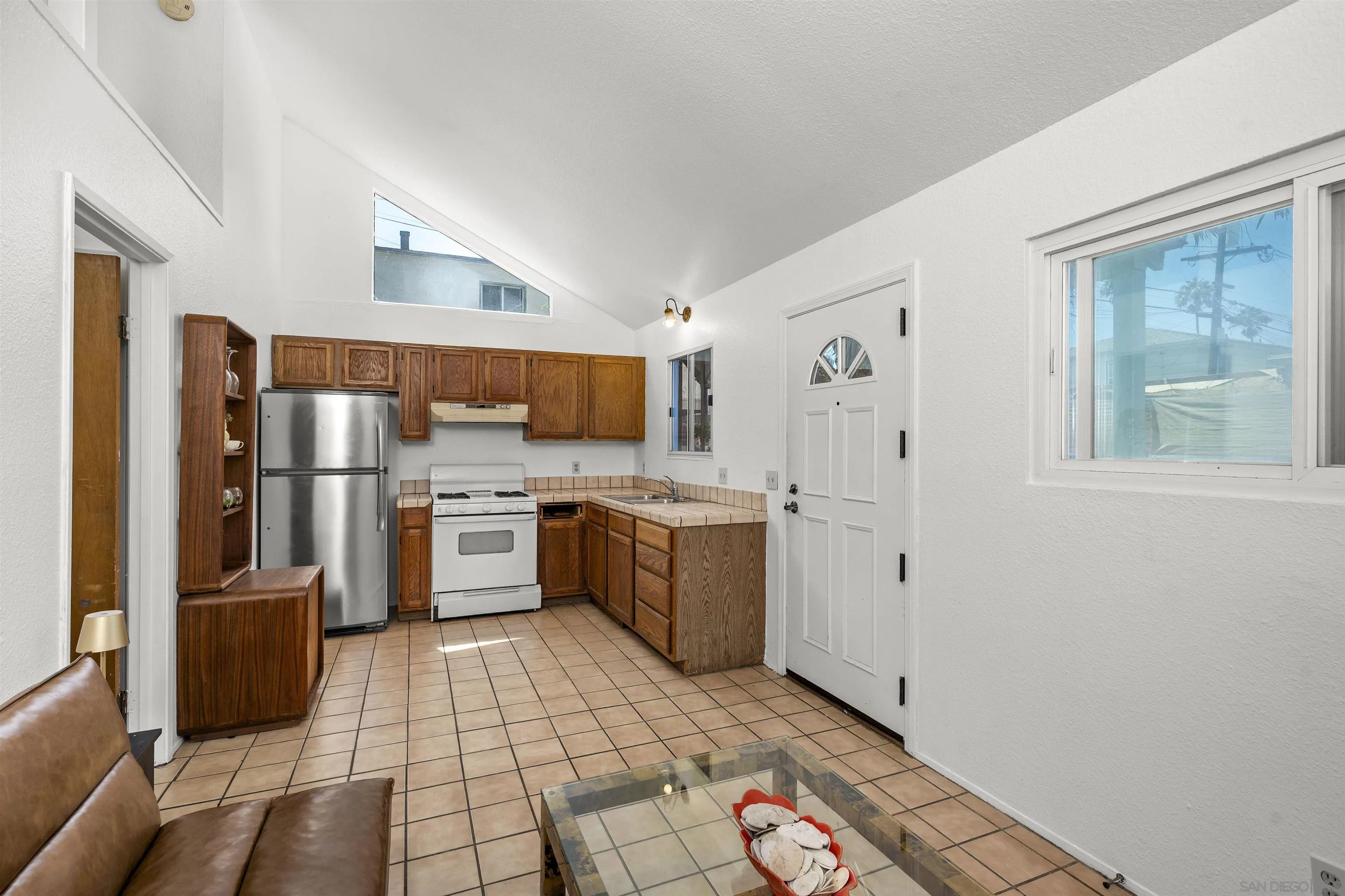 https://cdn.realtyfeed.com/cdn/127/260021611/4383a28d529790e49f18d56d8fa2441f.webp