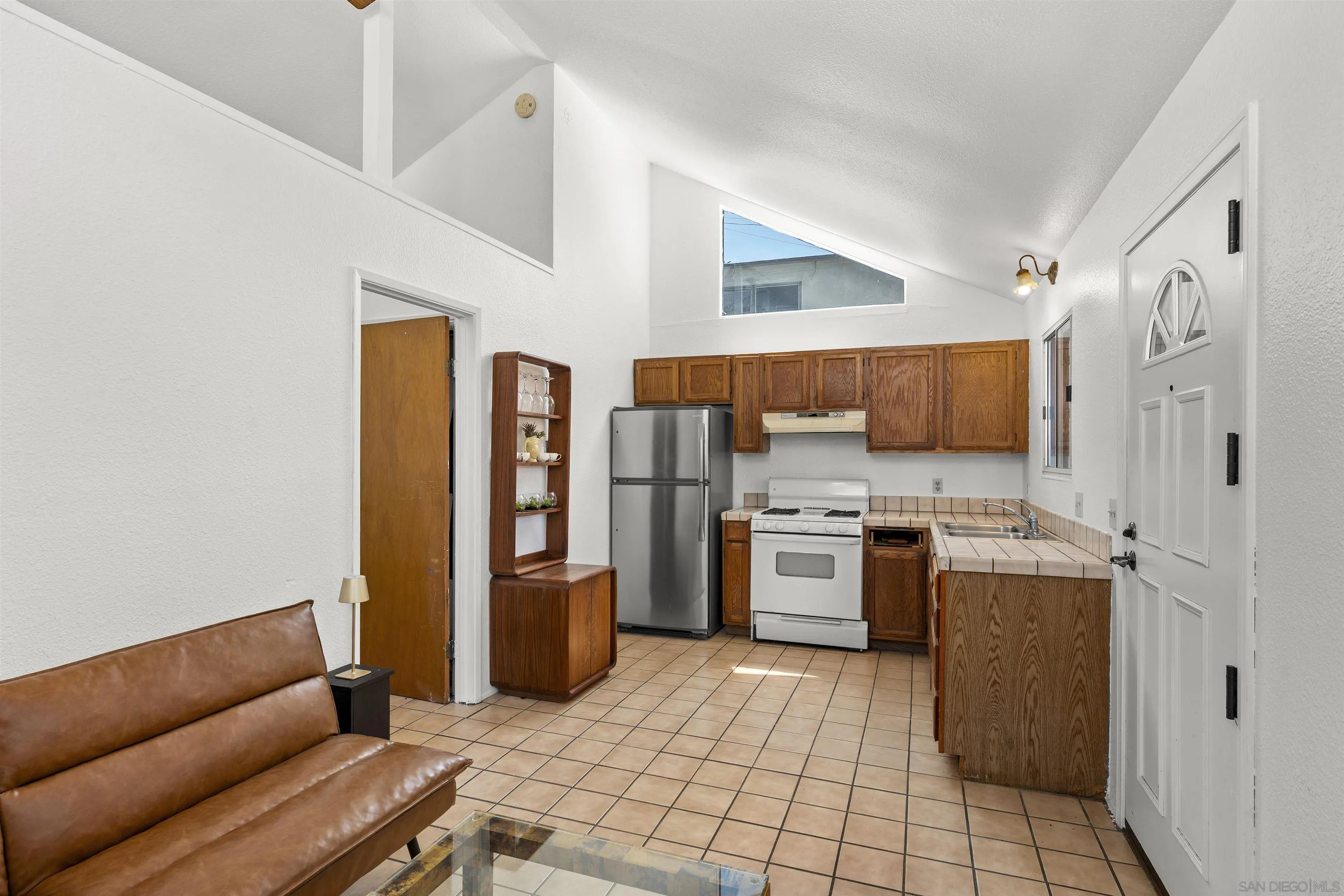 https://cdn.realtyfeed.com/cdn/127/260021611/5ca17dc2ea7953a18af2116a2d174937.webp