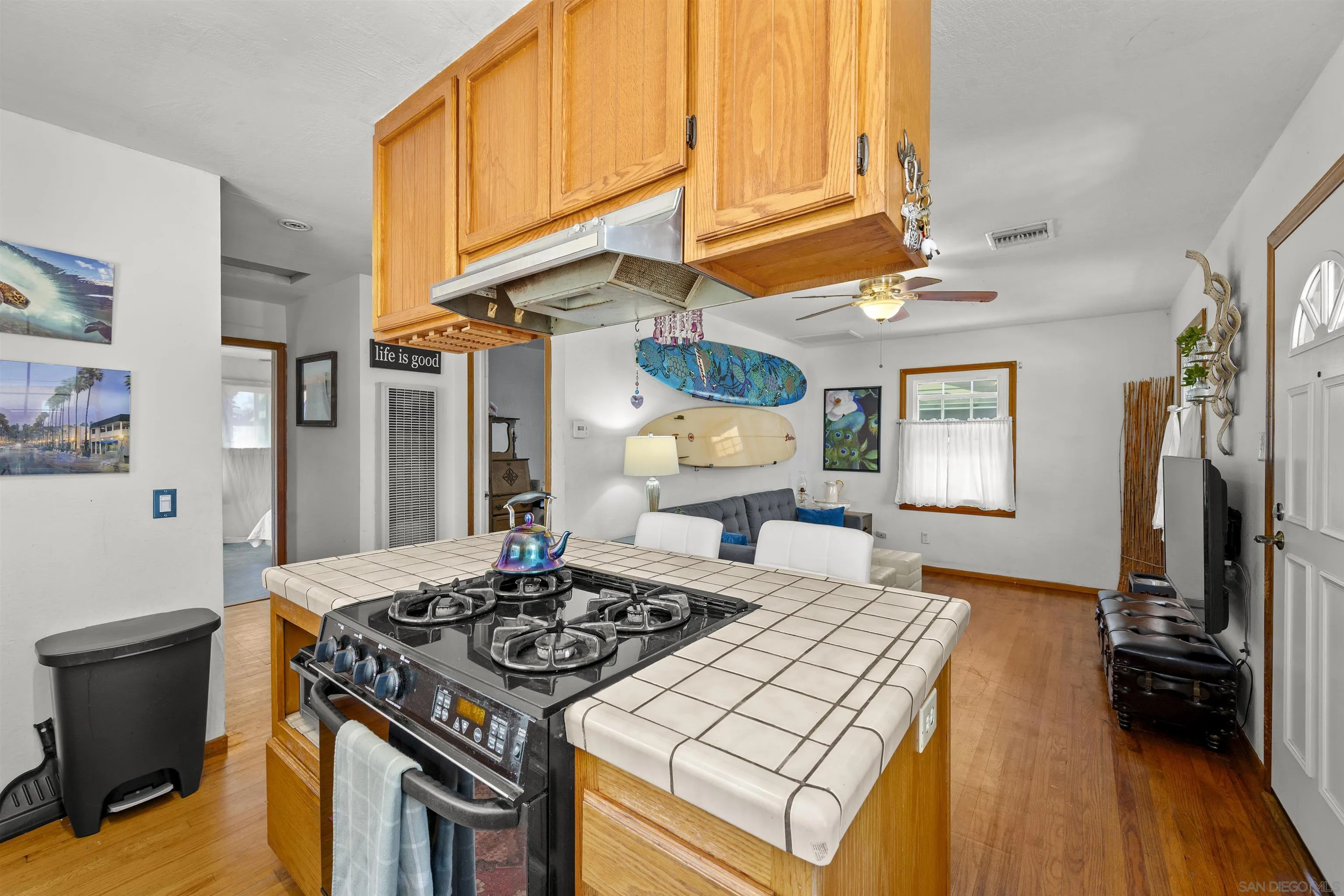 https://cdn.realtyfeed.com/cdn/127/260021611/a00a36b189b0283235be49fd8001e229.webp