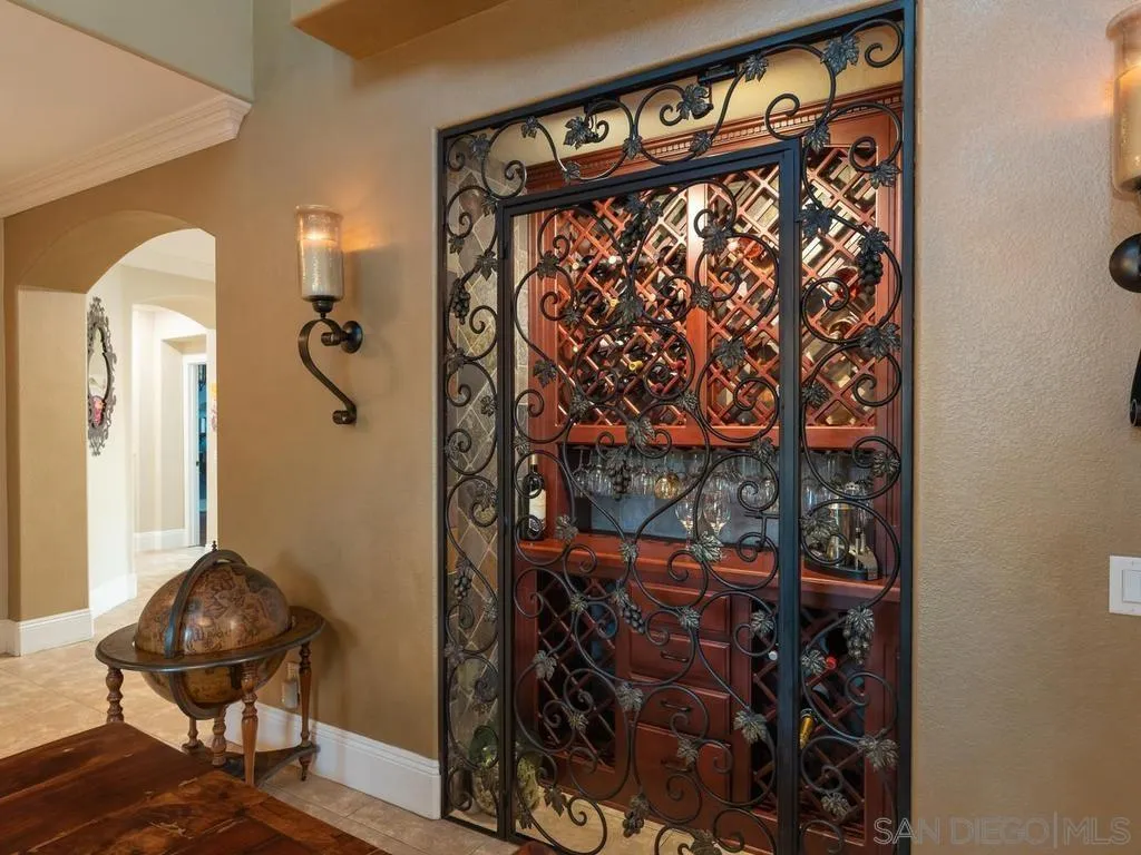 https://cdn.realtyfeed.com/cdn/127/260021614/0189a1b756fc23598c40469df51c08ff.webp