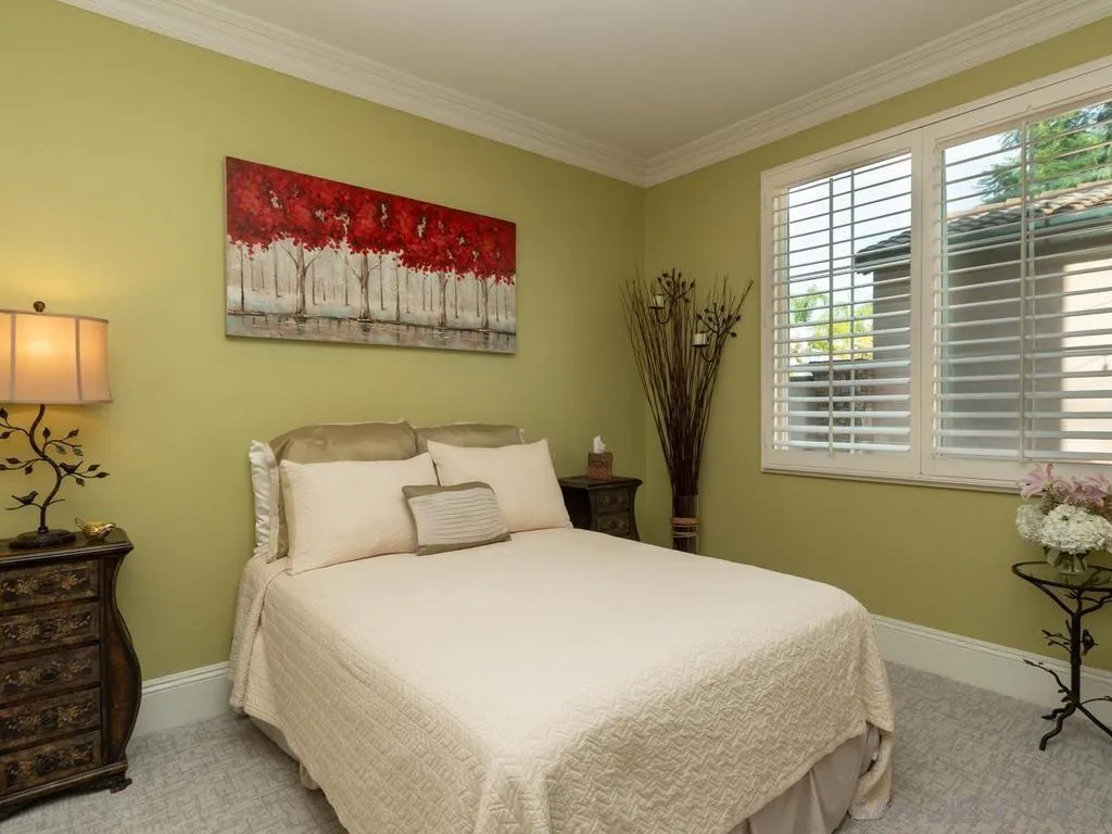 https://cdn.realtyfeed.com/cdn/127/260021614/03b690292283e52629d3b2c7ca8b158e.webp