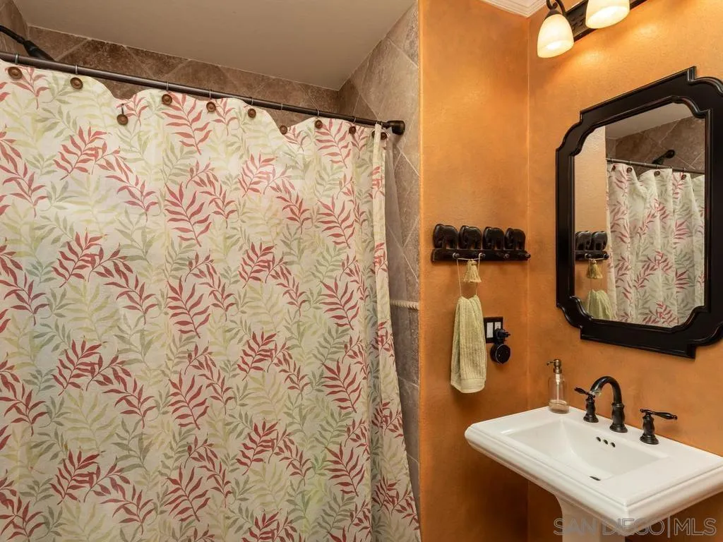 https://cdn.realtyfeed.com/cdn/127/260021614/043ba0ed09fe2b5f63c9d4e4ab1ecc34.webp