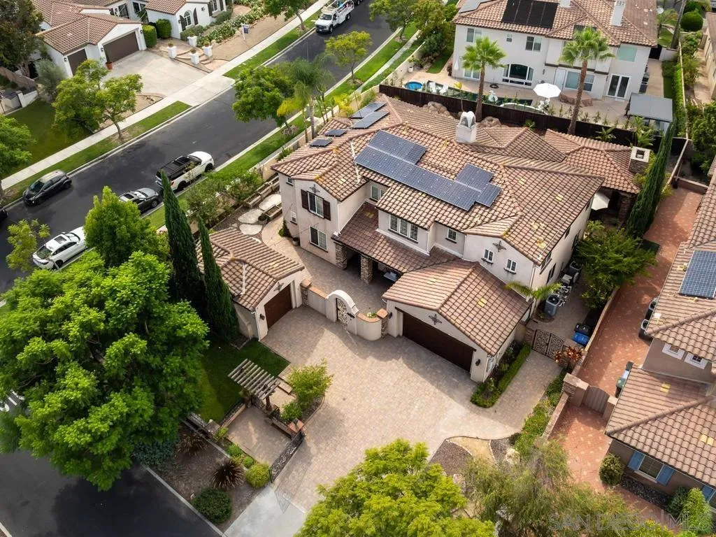 https://cdn.realtyfeed.com/cdn/127/260021614/2e8961de4aaa52603a9cea841934292f.webp