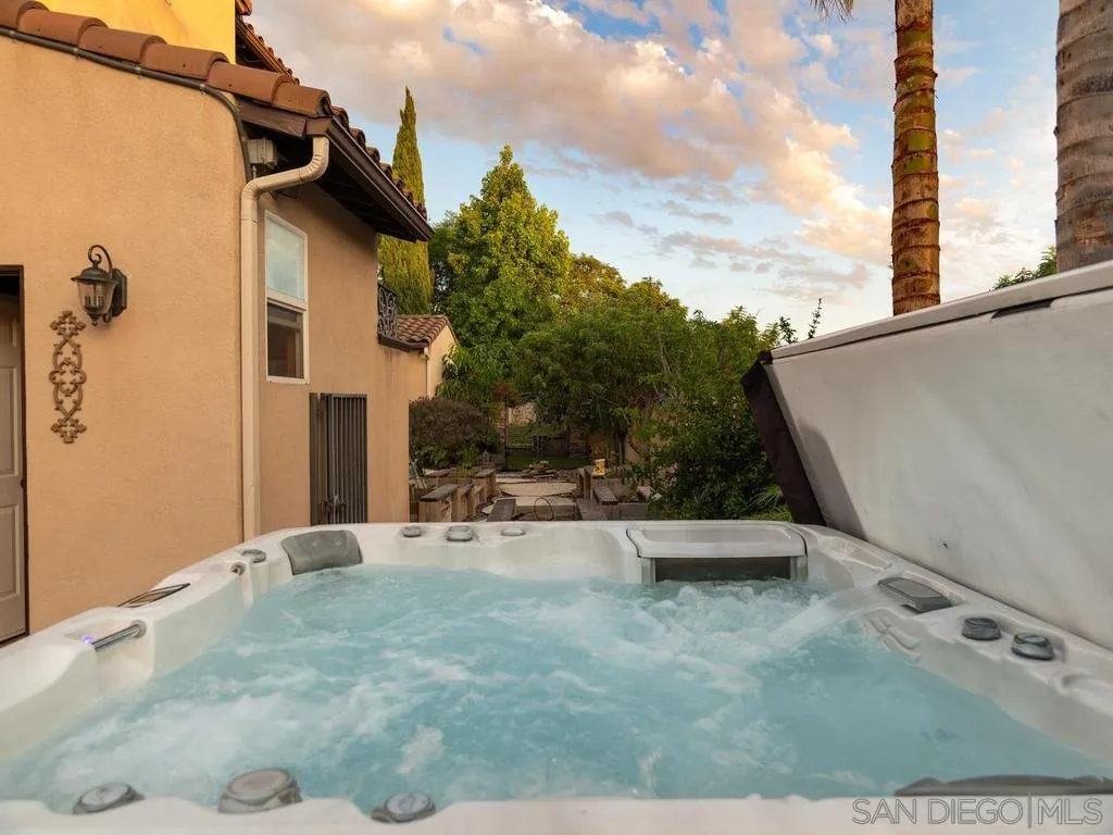 https://cdn.realtyfeed.com/cdn/127/260021614/65ffb1a0fdf067292629d53333ff7056.webp