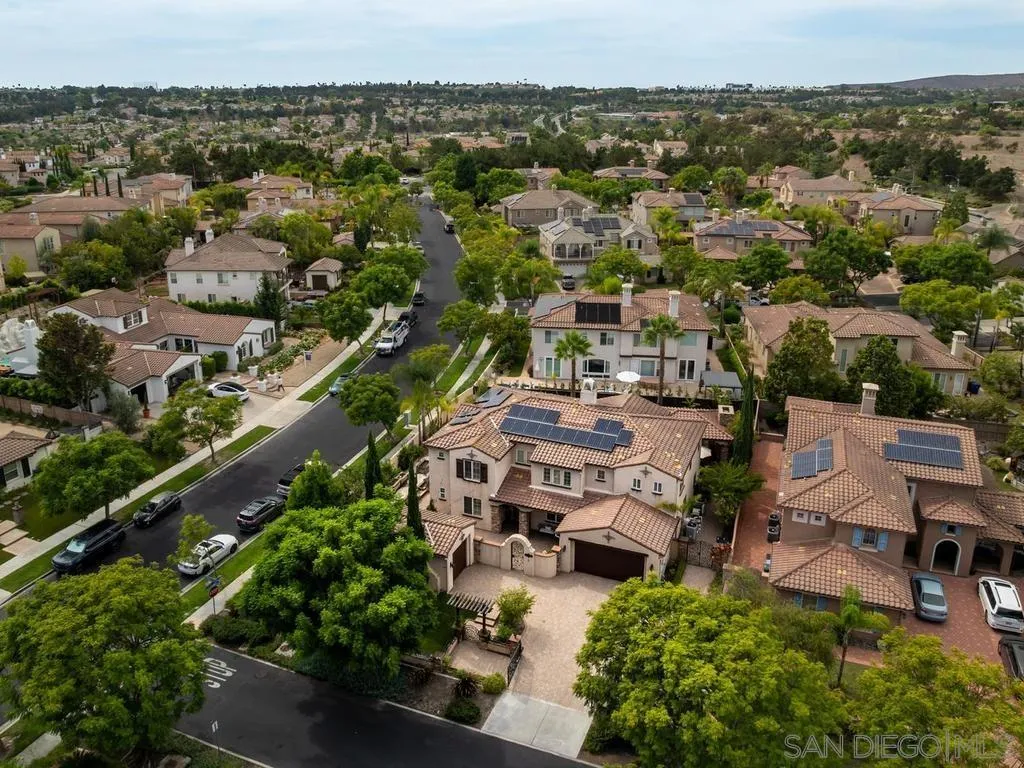 https://cdn.realtyfeed.com/cdn/127/260021614/678947237605220245678006da9c4545.webp