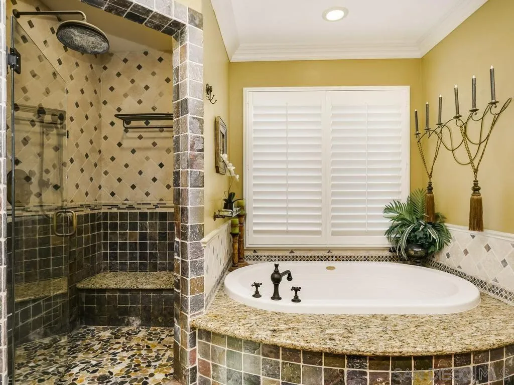 https://cdn.realtyfeed.com/cdn/127/260021614/7e84be6f12fe6a6c4dbcb7767e483f0f.webp