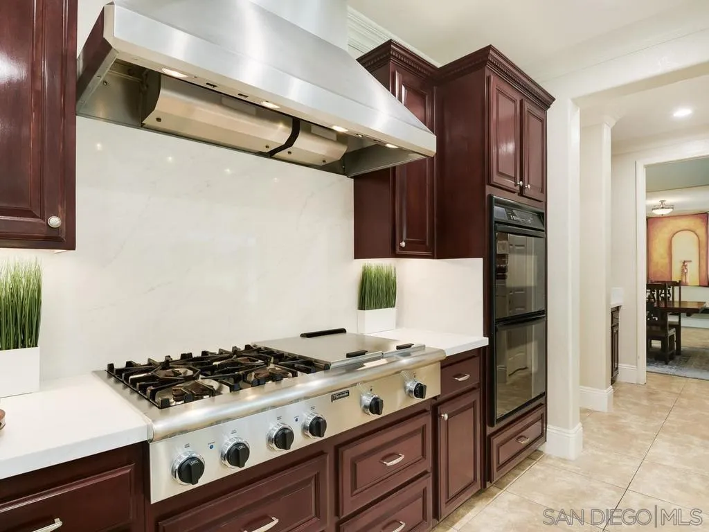 https://cdn.realtyfeed.com/cdn/127/260021614/baa64217306a008e04edd473fed550bd.webp