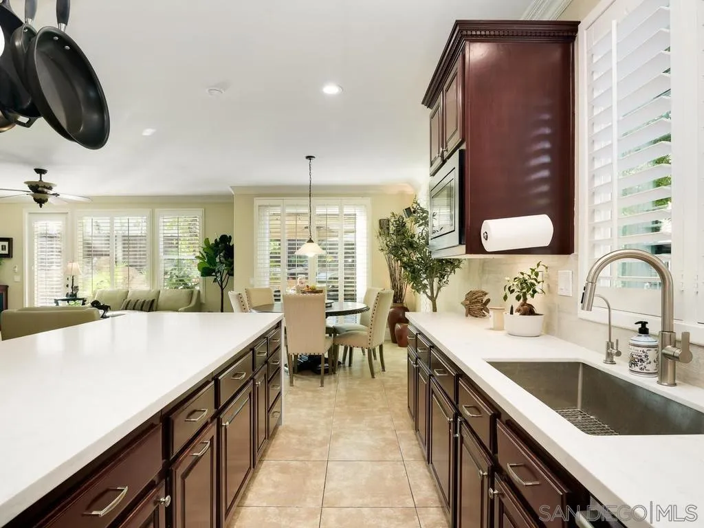 https://cdn.realtyfeed.com/cdn/127/260021614/c227126684daf066bd9d59898cb46f19.webp