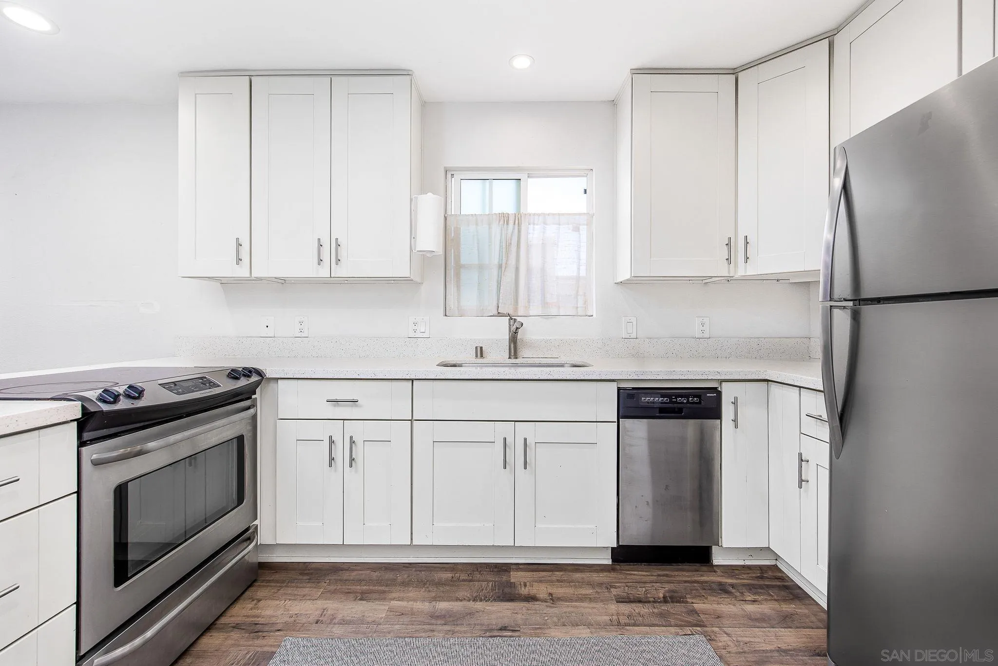 https://cdn.realtyfeed.com/cdn/127/260021615/0fad4e96d469ff6127235c565c553795.webp