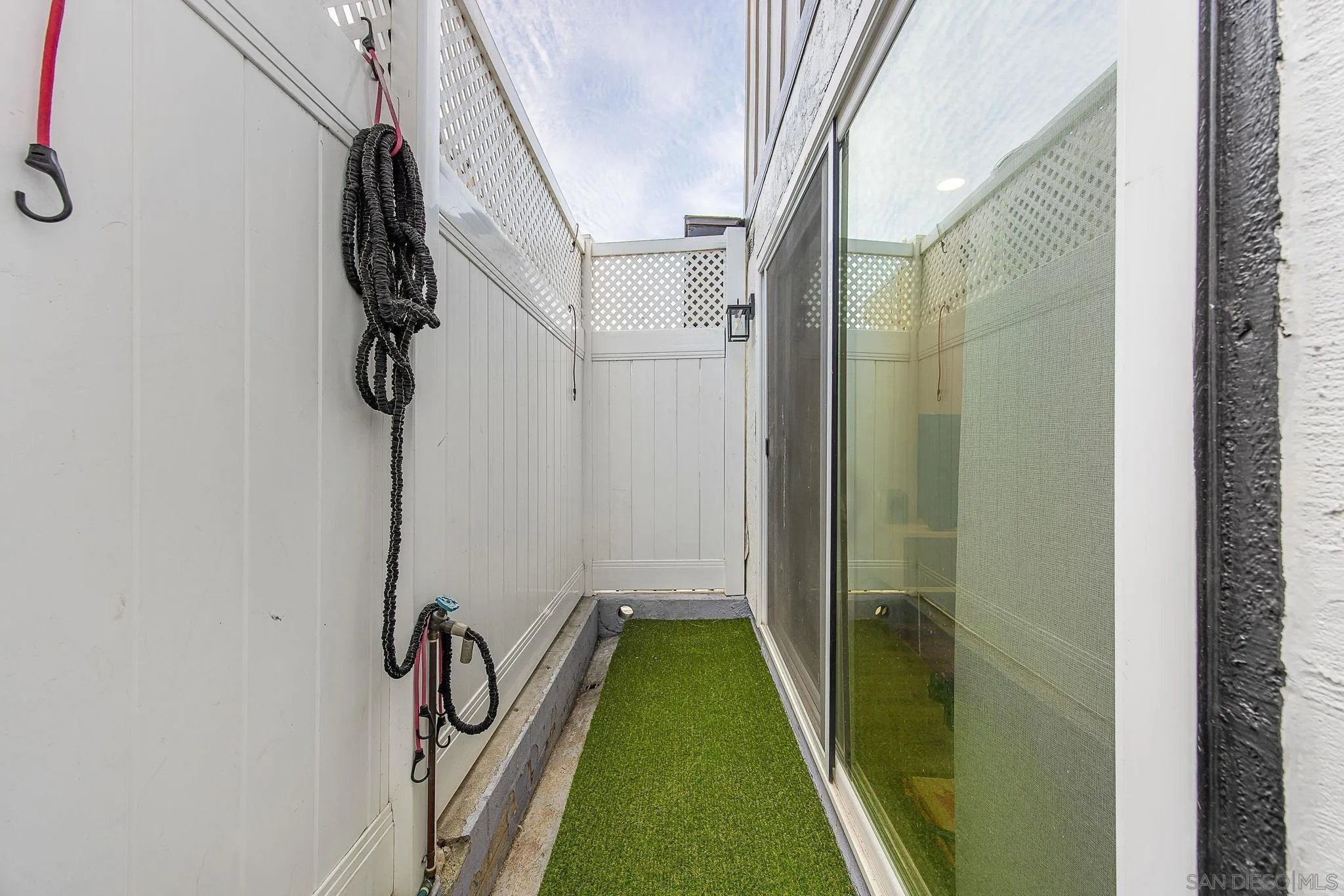 https://cdn.realtyfeed.com/cdn/127/260021615/4ae0b242325dfbb943c2593b514fe6e5.webp