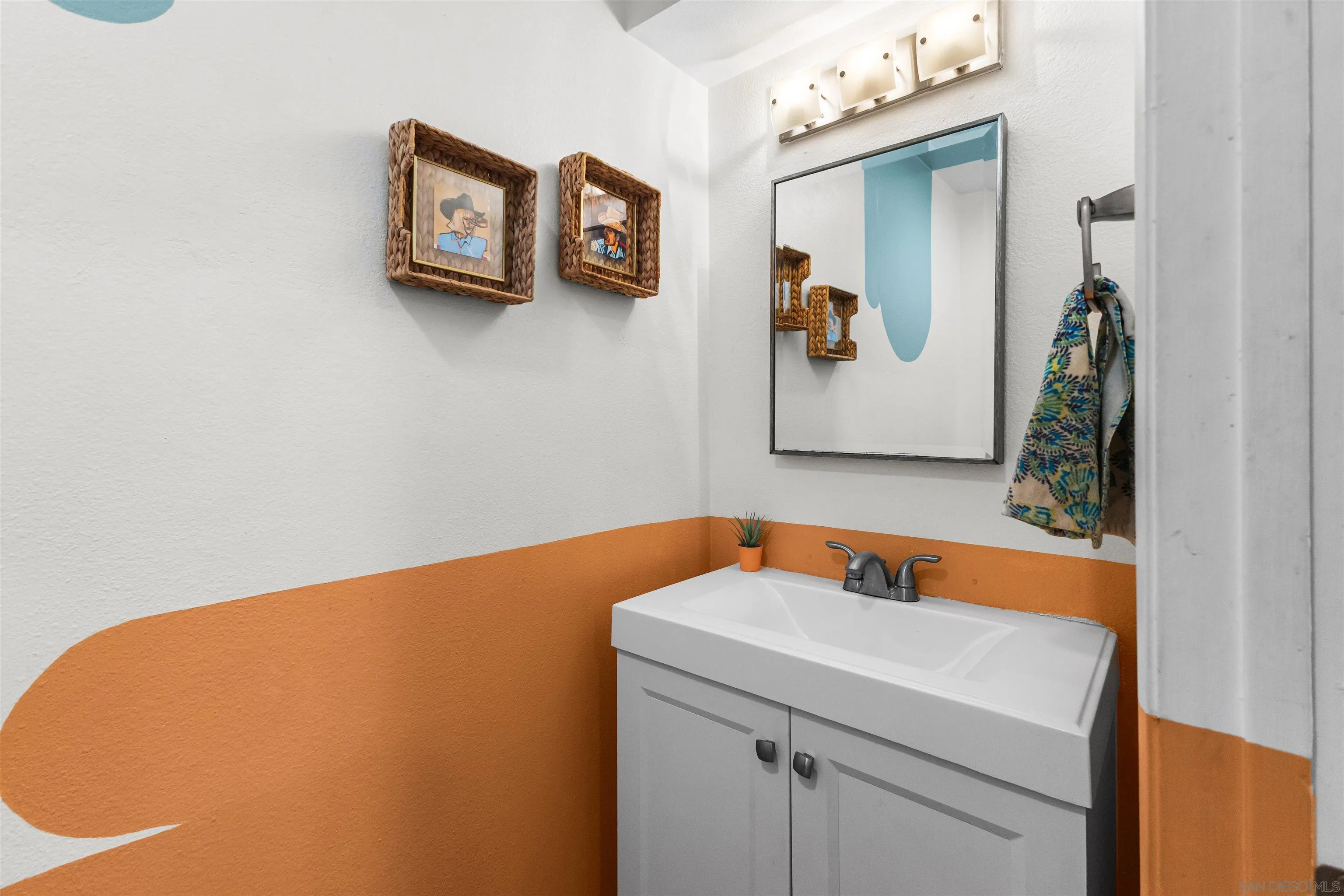 https://cdn.realtyfeed.com/cdn/127/260021615/df3ee1d78f619a2a6dfc2e8630d0611c.webp