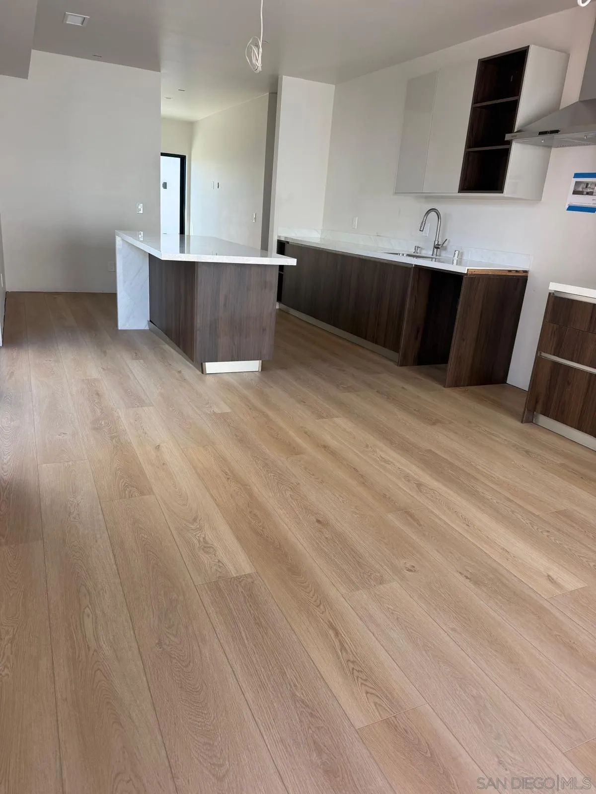 https://cdn.realtyfeed.com/cdn/127/260021617/b084e281614047f4071e5f6cf4ff58bc.webp