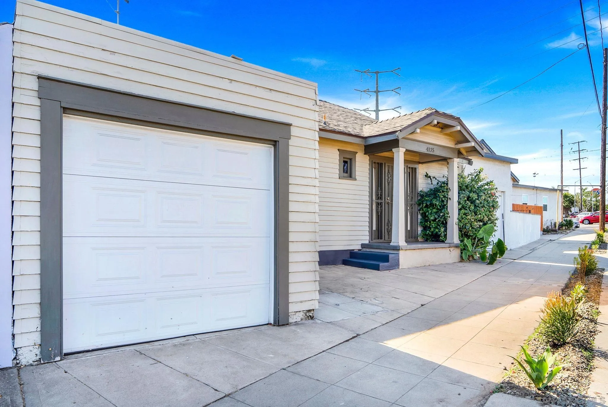 https://cdn.realtyfeed.com/cdn/127/260021619/05d18a96c9ca0145a4117a849566022e.webp