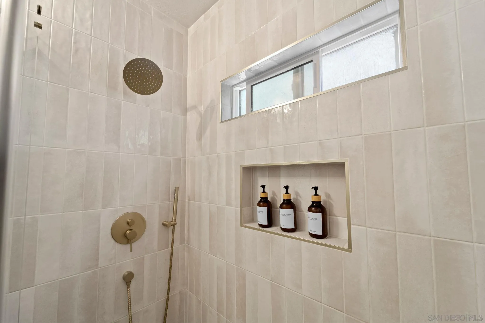 https://cdn.realtyfeed.com/cdn/127/260021619/dbb25622986b9e5222a39f13b912ac45.webp