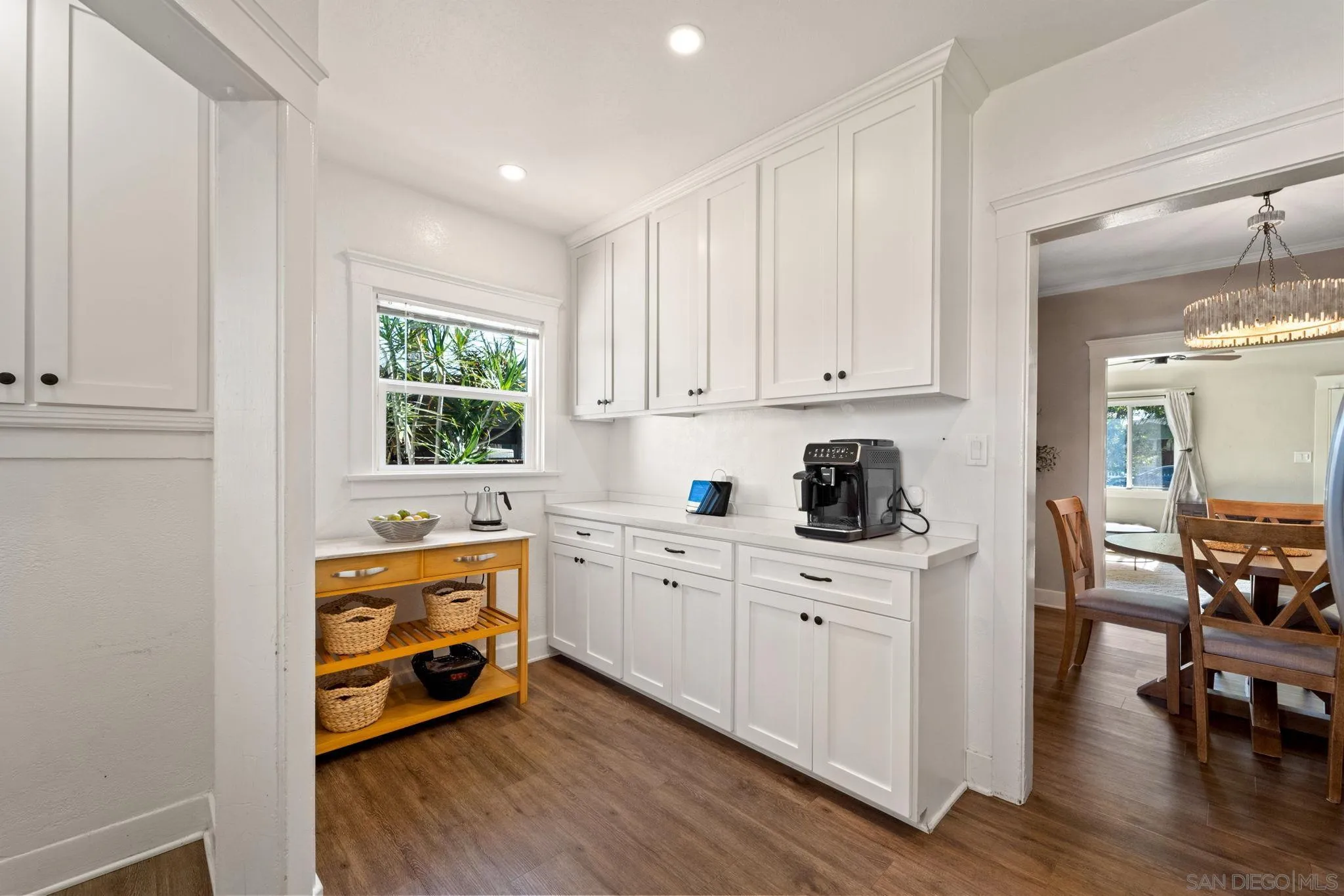 https://cdn.realtyfeed.com/cdn/127/260021619/f63df9dd7e87aefc39616afa18bc5a88.webp